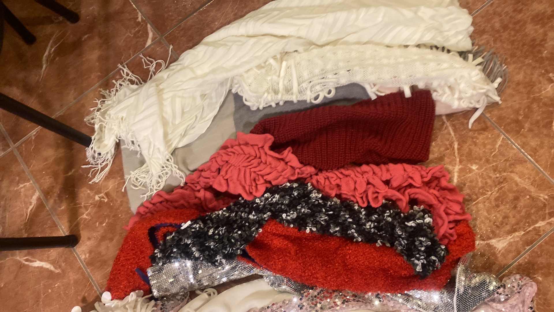 Photo 1 of WOMENS SCARFS