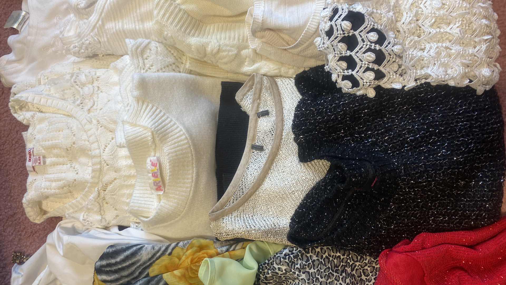 Photo 1 of 25 - EIMENS SIZE XL & XXL TOPS & SWEATERS IN TOTE