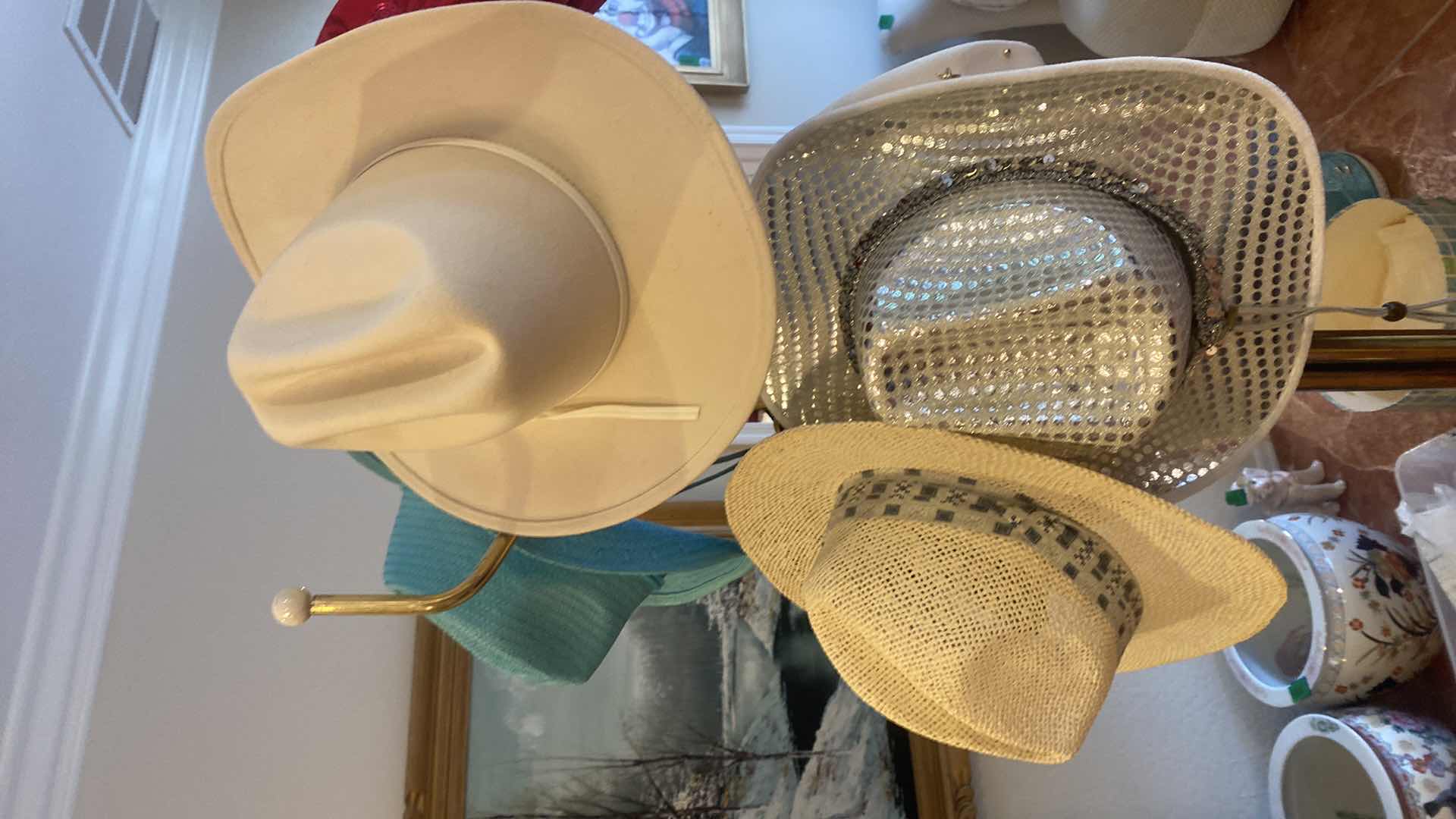 Photo 1 of 8 - WOMENS WESTERN HATS