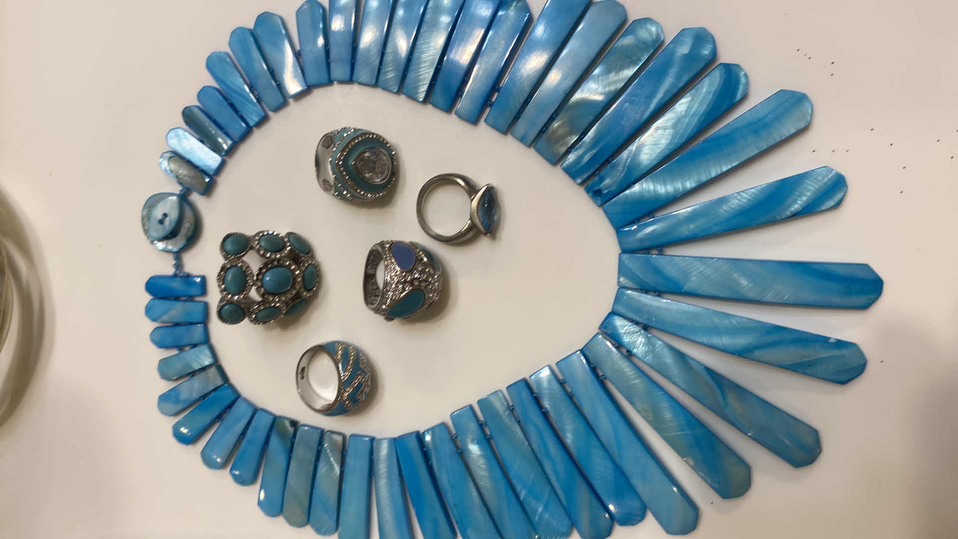 Photo 1 of 5 - FASHION JEWELRY NECKLACE & 4  RINGS