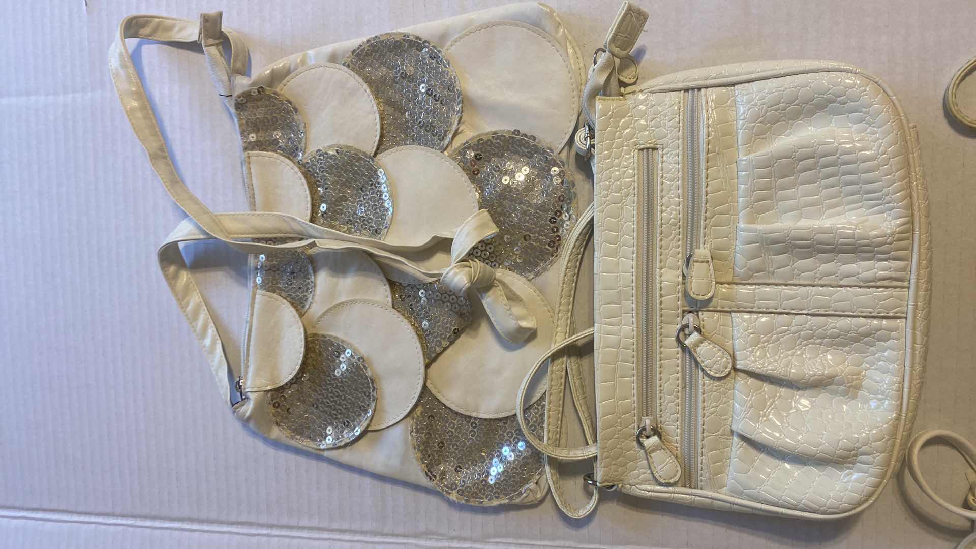 Photo 1 of 5 - WOMENS HANDBAGS