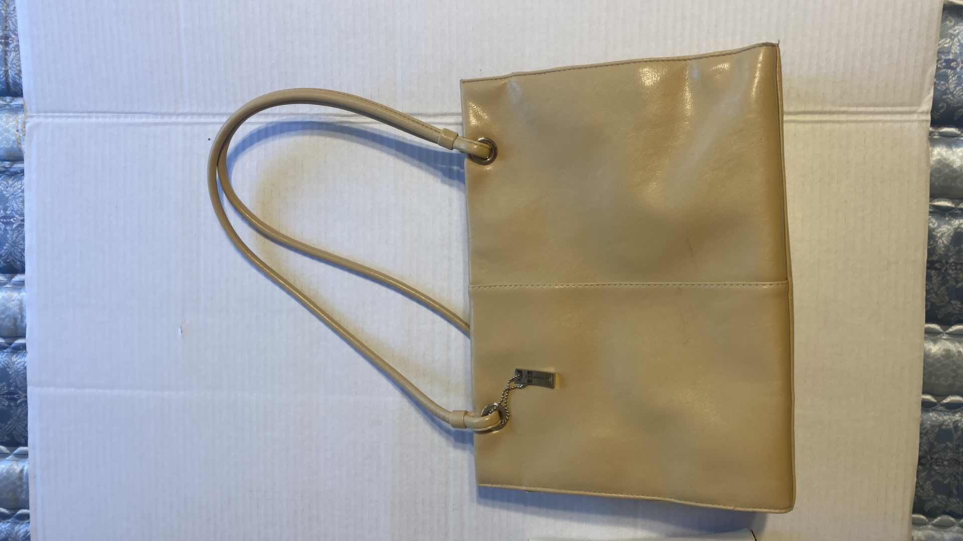 Photo 1 of 2 - WOMENS HANDBAGS