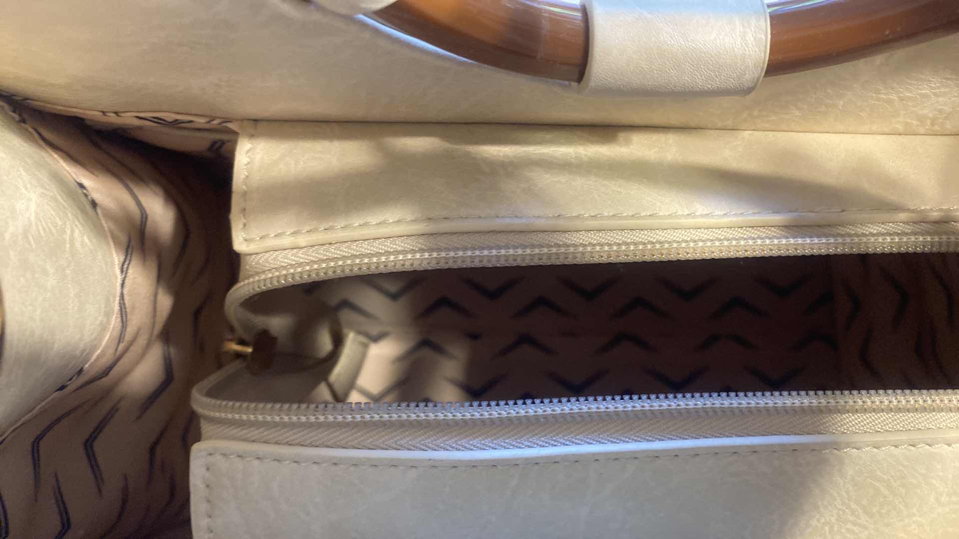 Photo 1 of WOMENS TOTE HANDBAG
