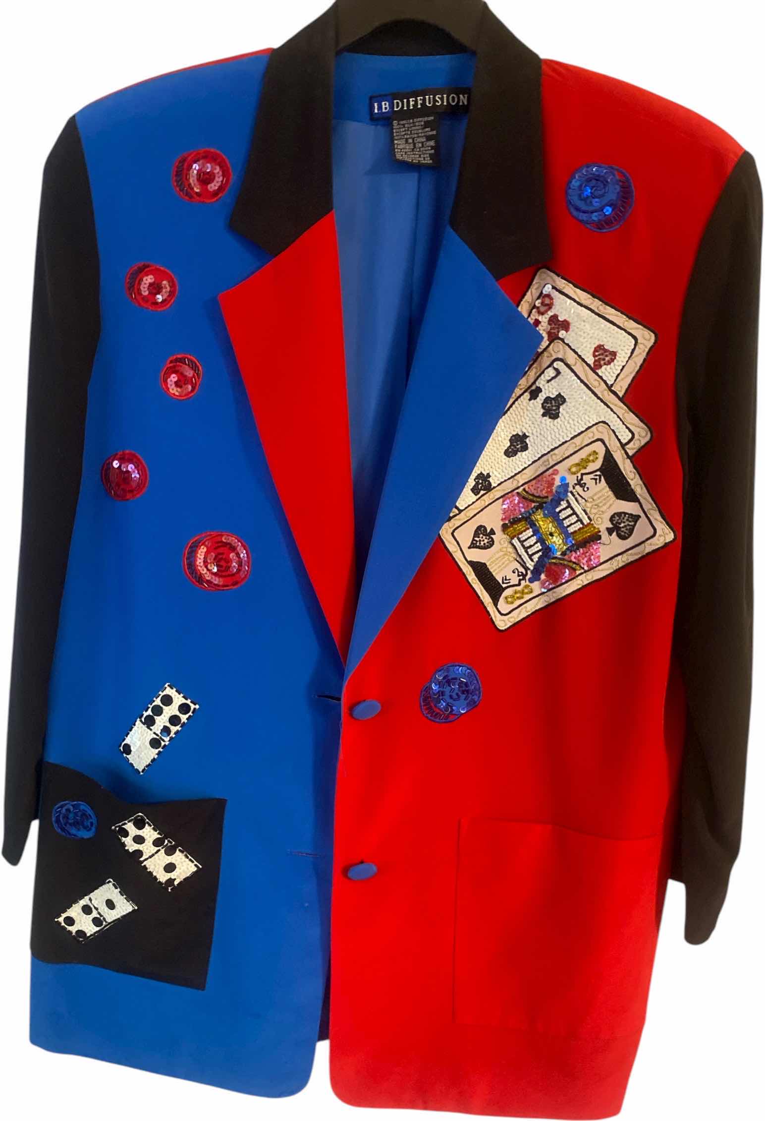 Photo 1 of VINTAGE WOMENS SIZE 10 OVERSIZED CASINO STYLE JACKET WITH BRACELET SLEEVES