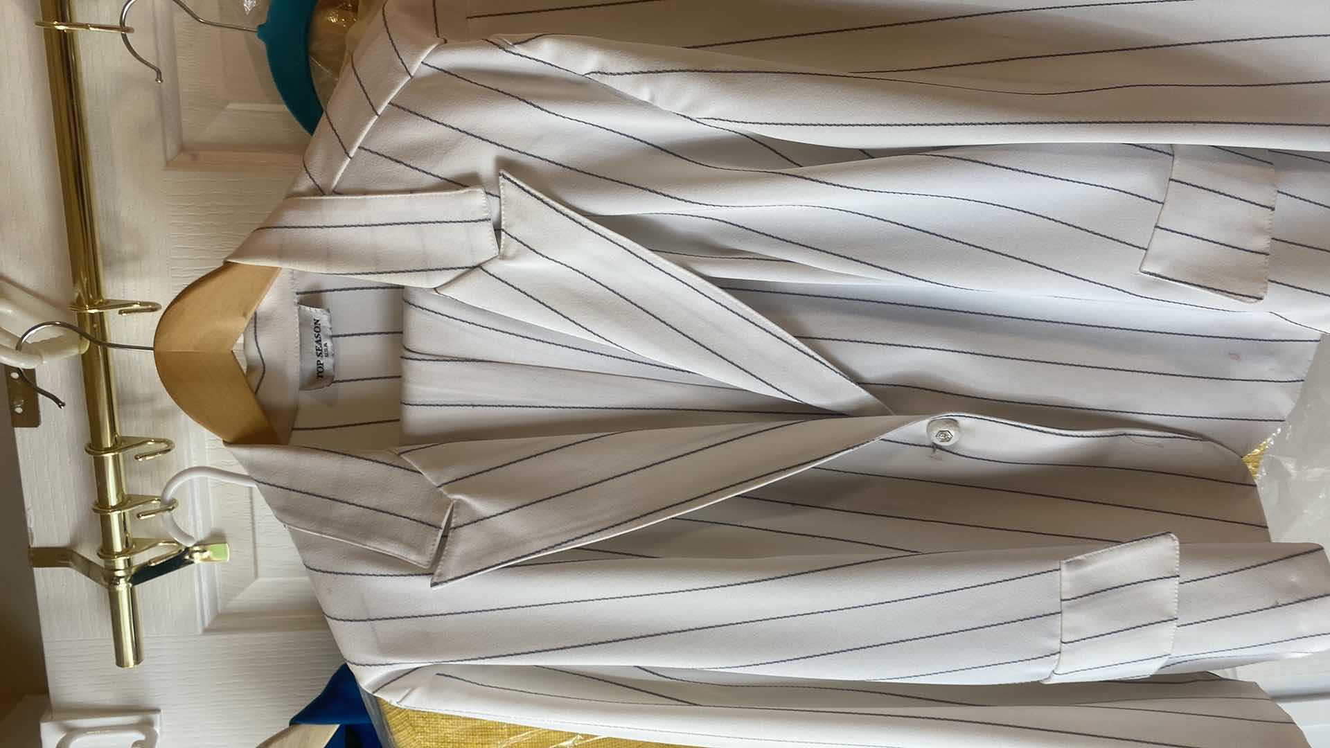 Photo 1 of 7 - WOMENS SIZES 16, 18, 20 XL JACKETS & PANTS