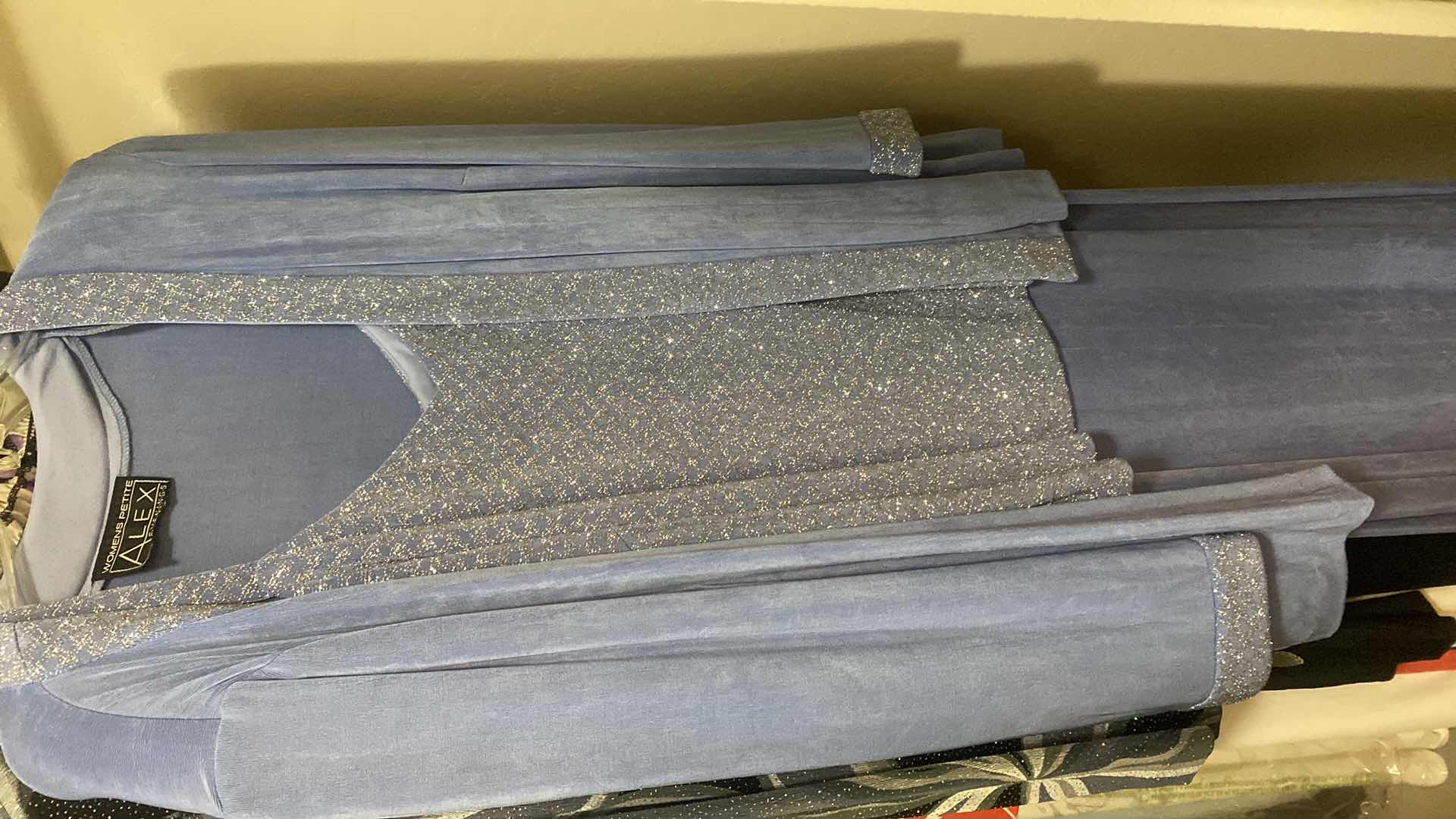 Photo 1 of 30 - WOMENS SIZE XL & PLUS SIZES - DRESSES & SKIRTS