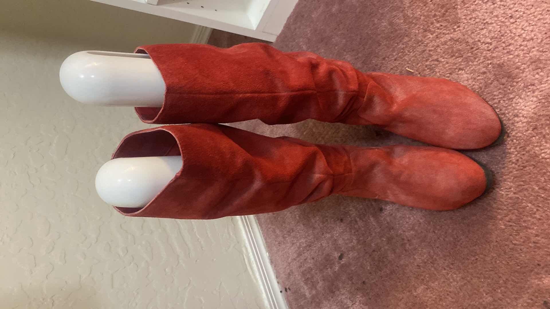 Photo 1 of 3 WOMENS SIZE 8 SNOW BOOTS SIZE 9 RED SLOUCHY BOOTS