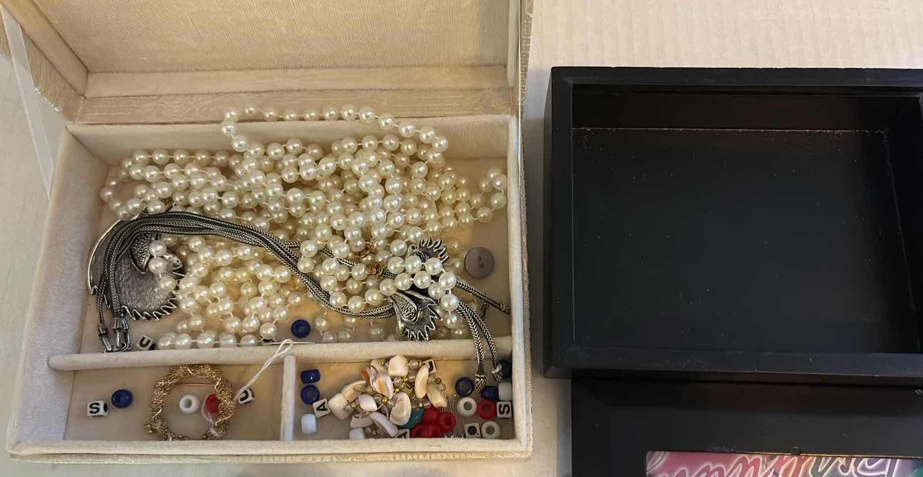 Photo 1 of (3) PCS PRIMARY BEDROOM JEWELRY BOX, INCLUDES JEWELRY