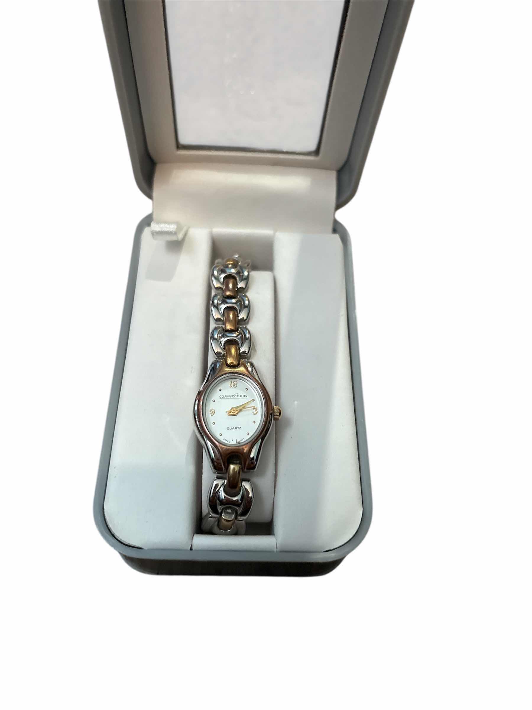 Photo 1 of (4)PCS WATCH