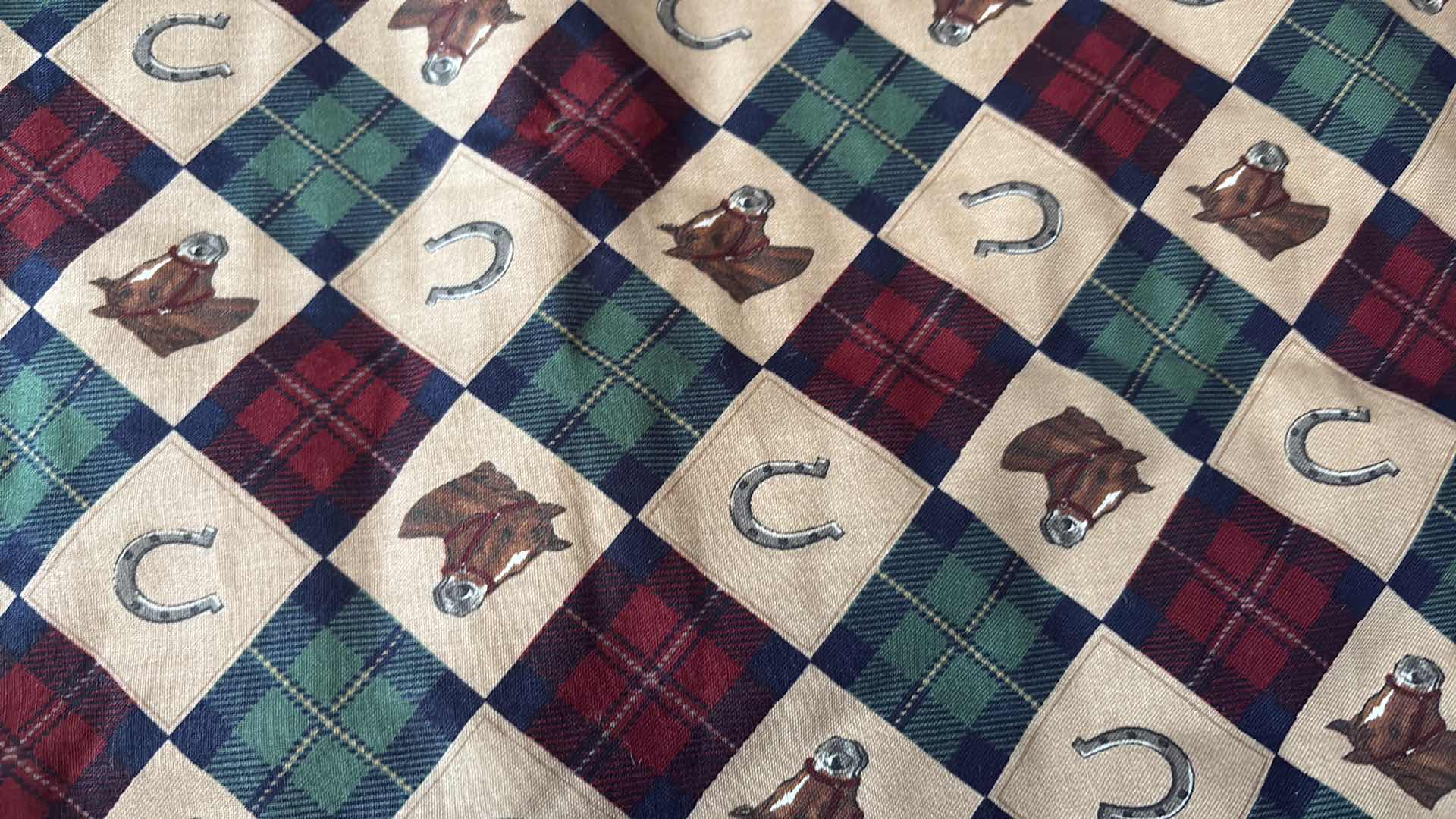 Photo 1 of HORSE QUILT 51”X40”