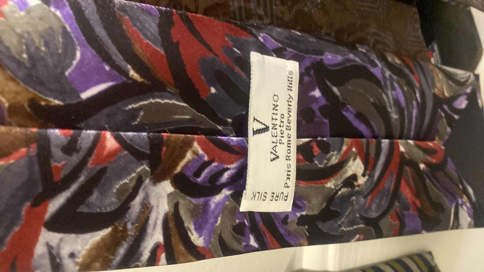 Photo 1 of 6 - VALENTINO (4) & ARMANI (2) DESIGNER TIES