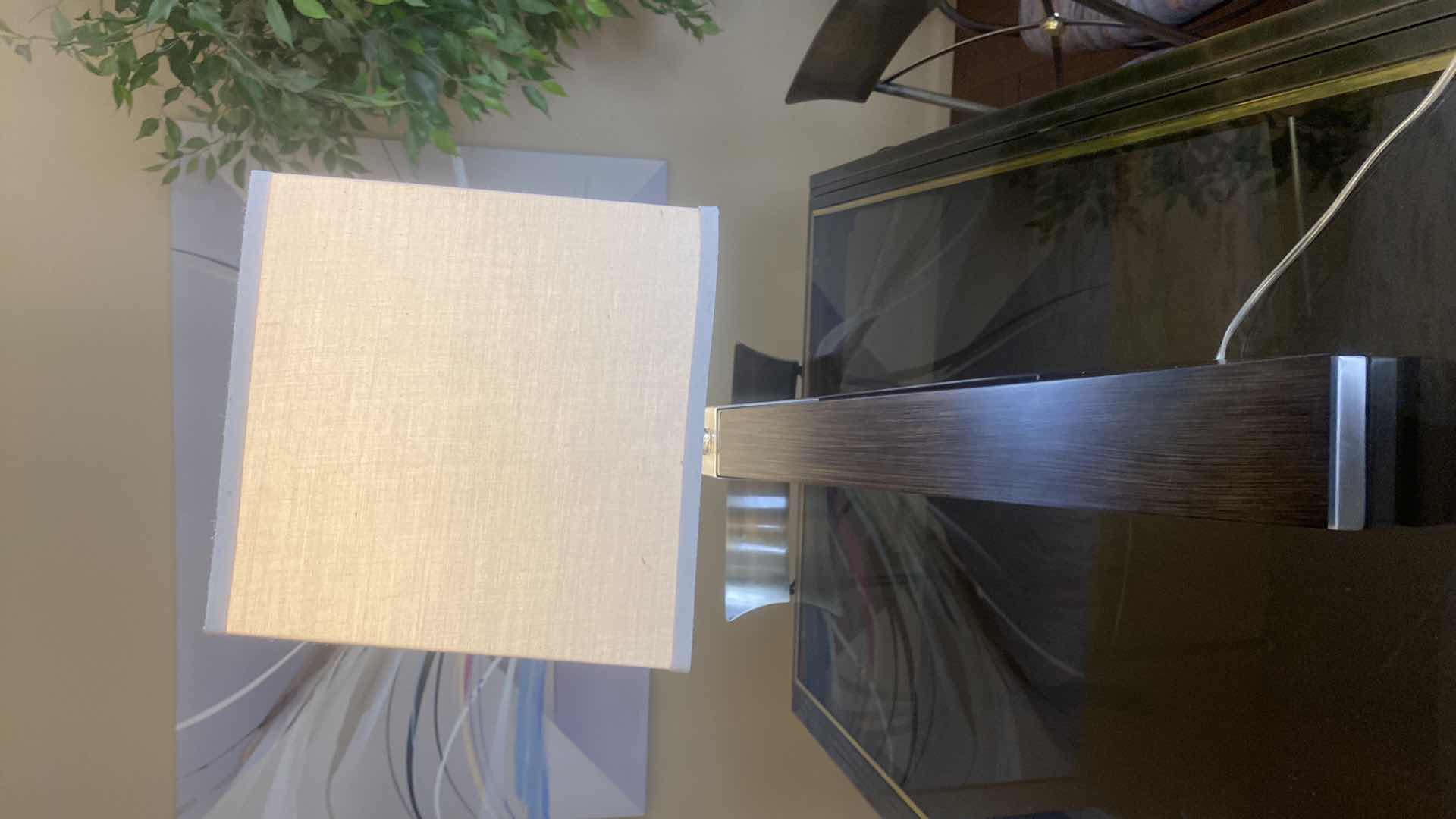 Photo 1 of CONTEMPORARY TABLE LAMP H31”
