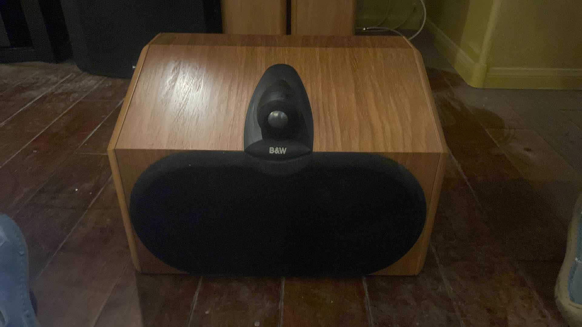 Photo 1 of BOWERS & WILKINS ROSEWOOD B&W CDM CNT SPEAKER 18” X 11” H 12” ( speaker wire not included)