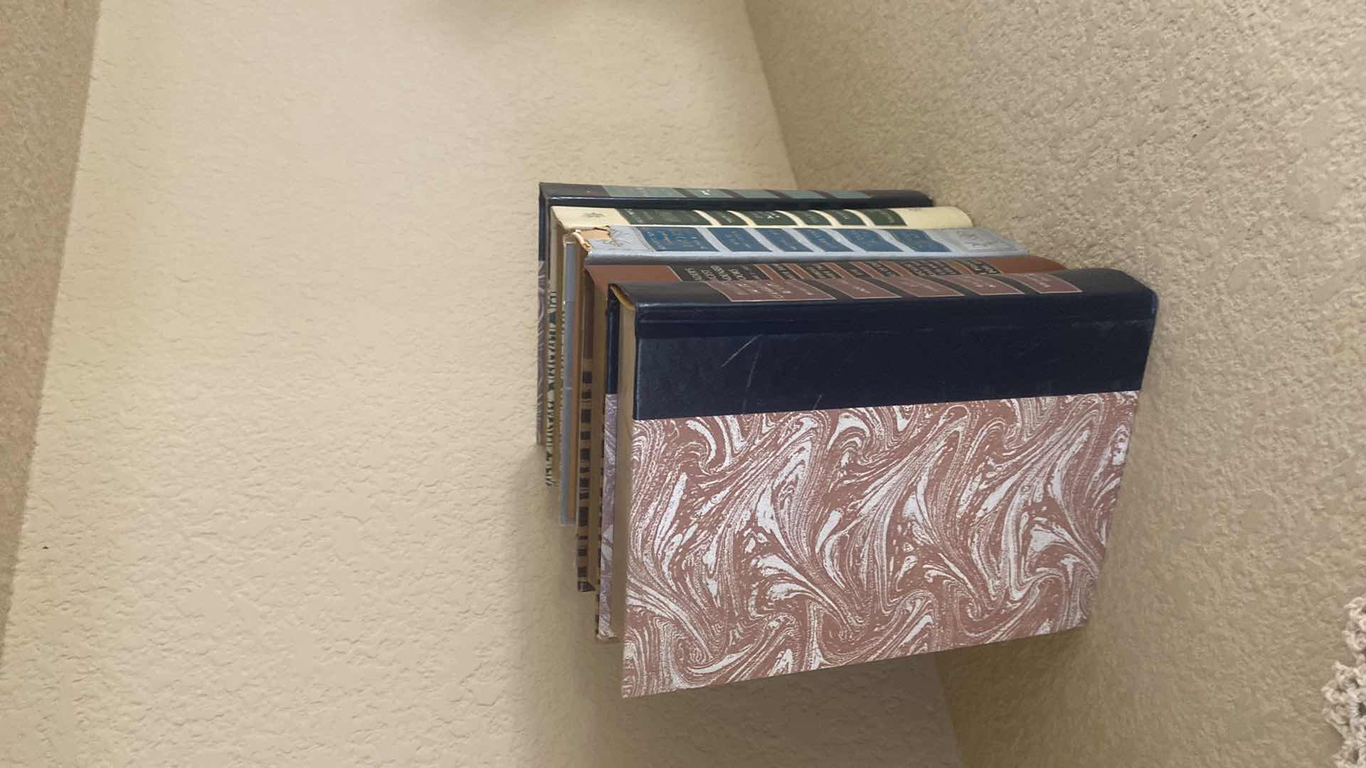 Photo 1 of VINTAGE READERS DIGEST CONDENSED BOOKS (5)