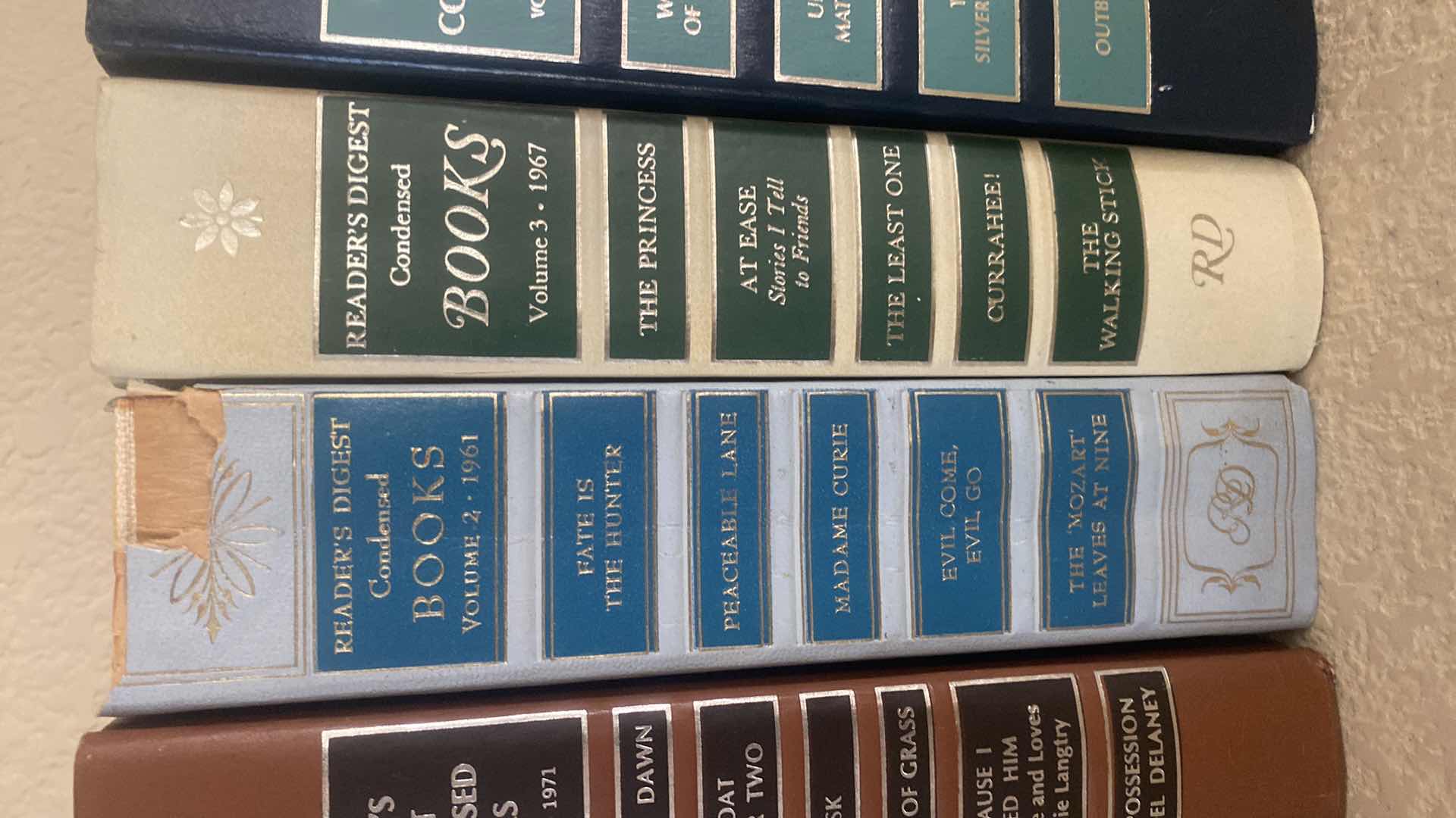 Photo 1 of VINTAGE READERS DIGEST CONDENSED BOOKS (5)