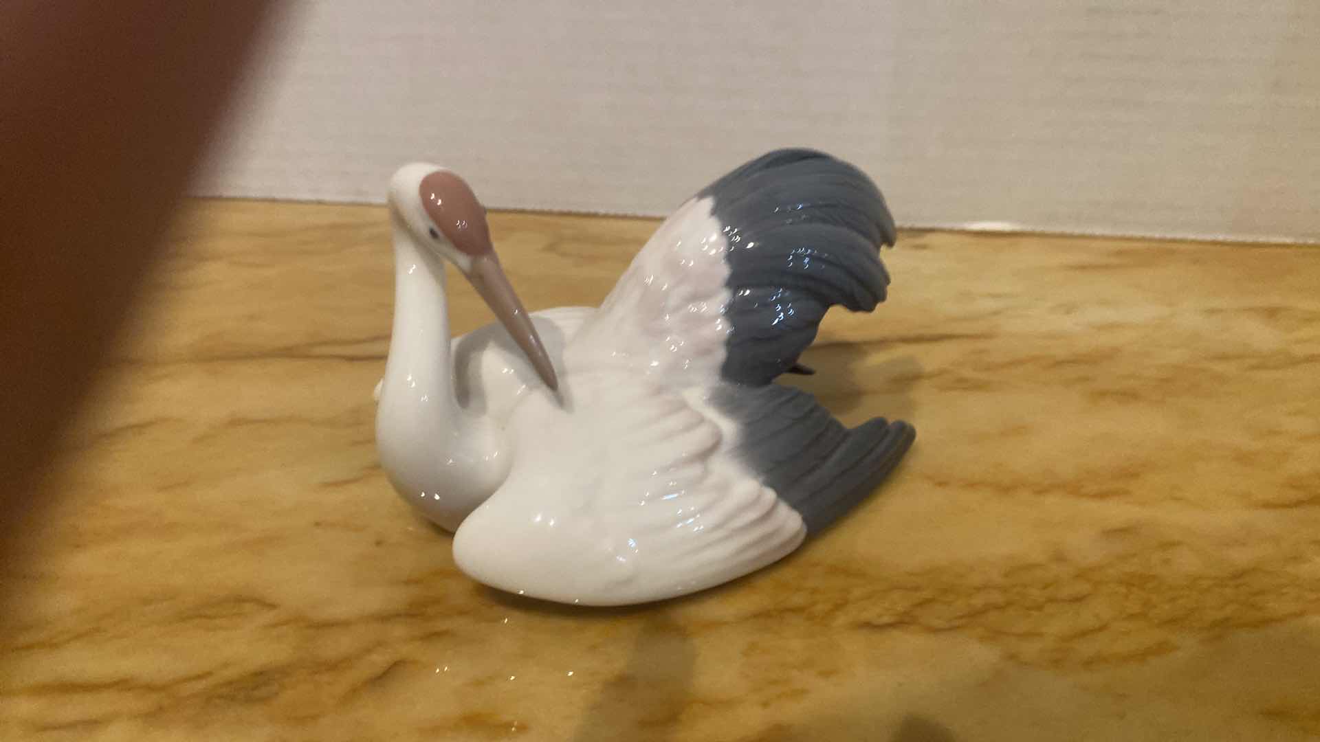Photo 1 of LLADRO STORK 5” X 2 1/2”