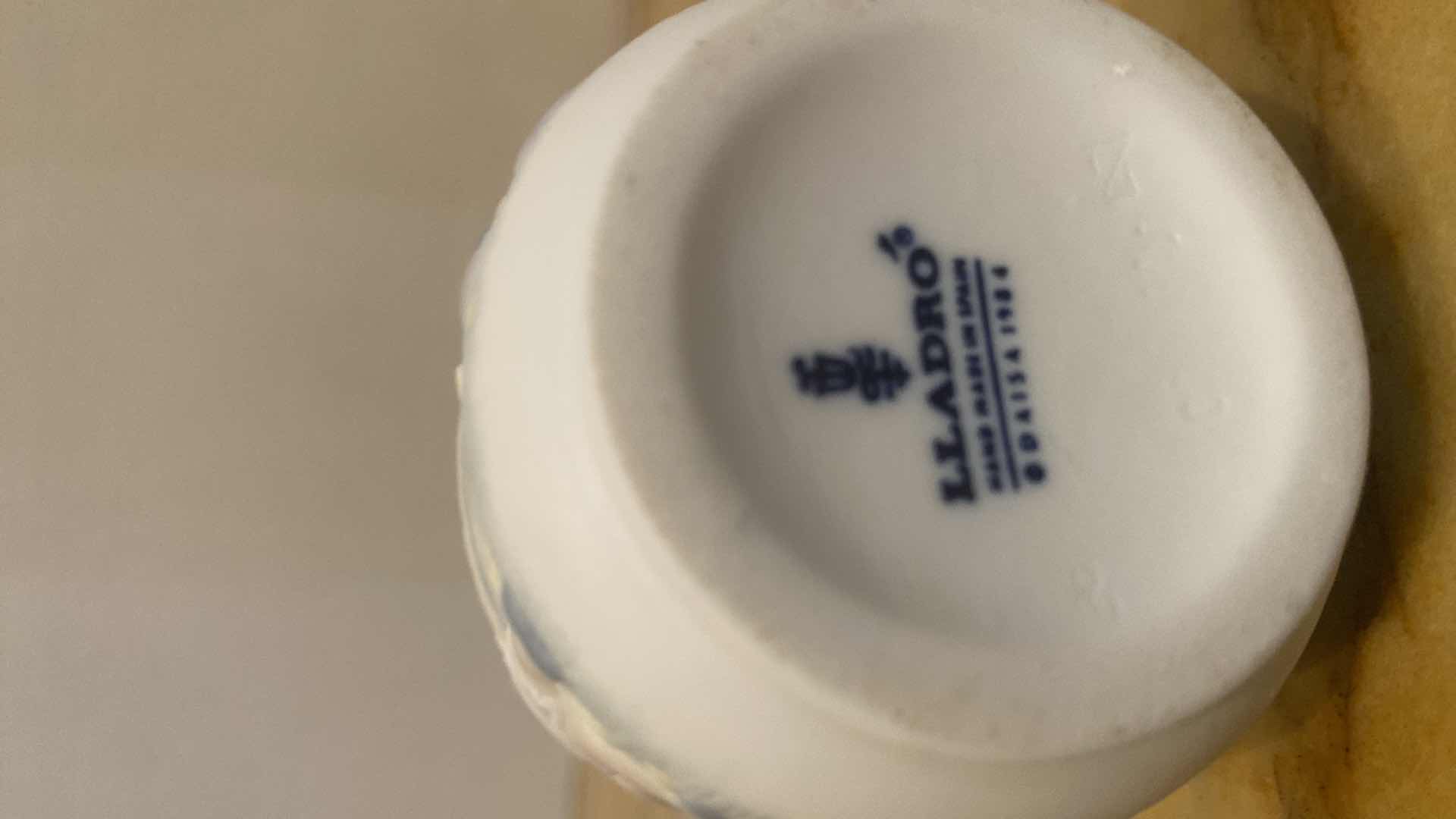 Photo 1 of LLADRO MINIATURE DECORATED PORCELAIN URN H3 1/4”