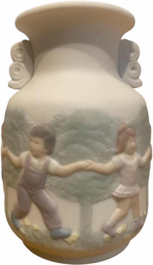 Photo 1 of LLADRO MINIATURE DECORATED PORCELAIN URN H3 1/4”