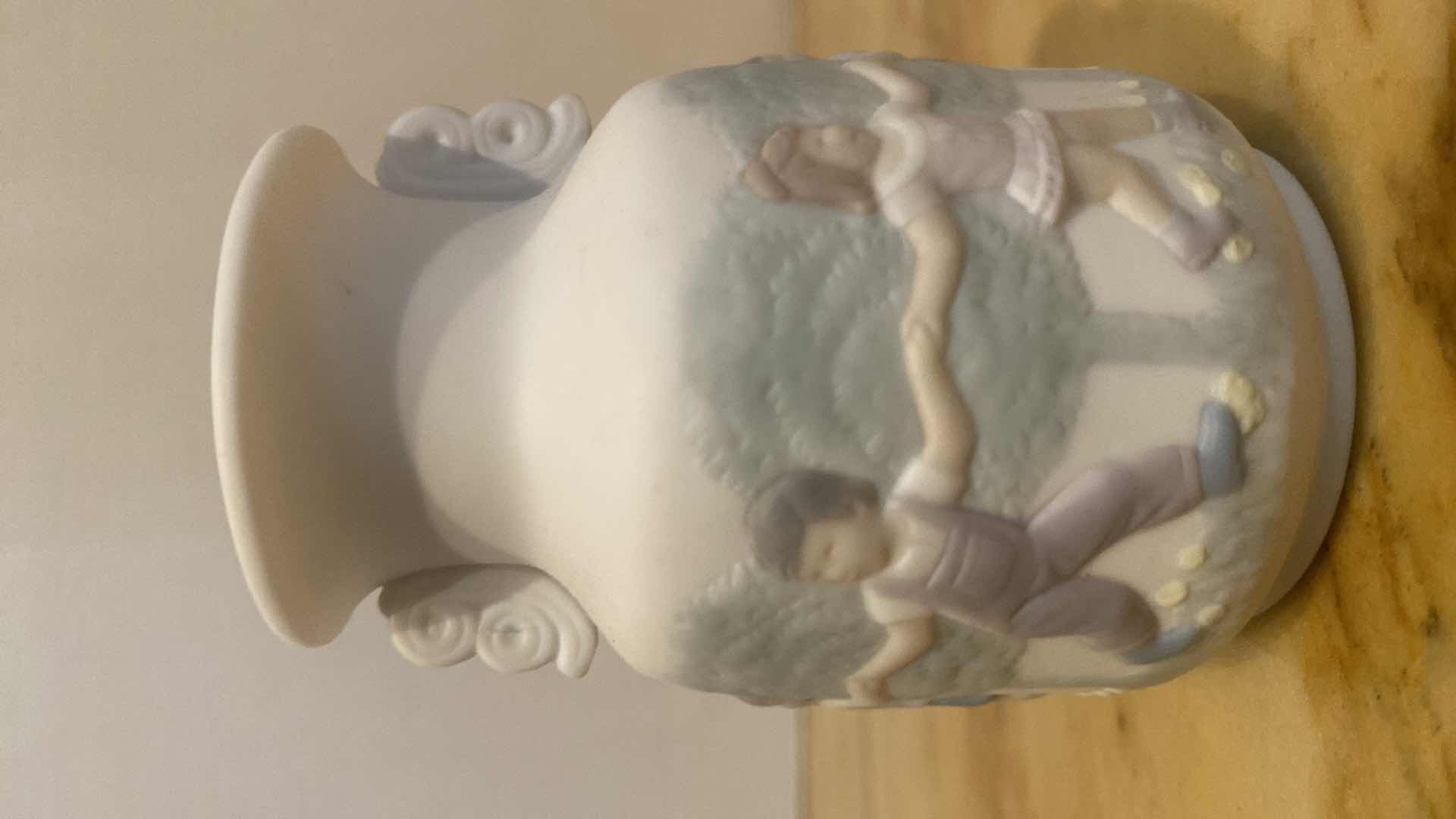 Photo 1 of LLADRO MINIATURE DECORATED PORCELAIN URN H3 1/4”