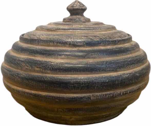 Photo 1 of WOOD BOWL WITH LID DECOR 9“ X 7“