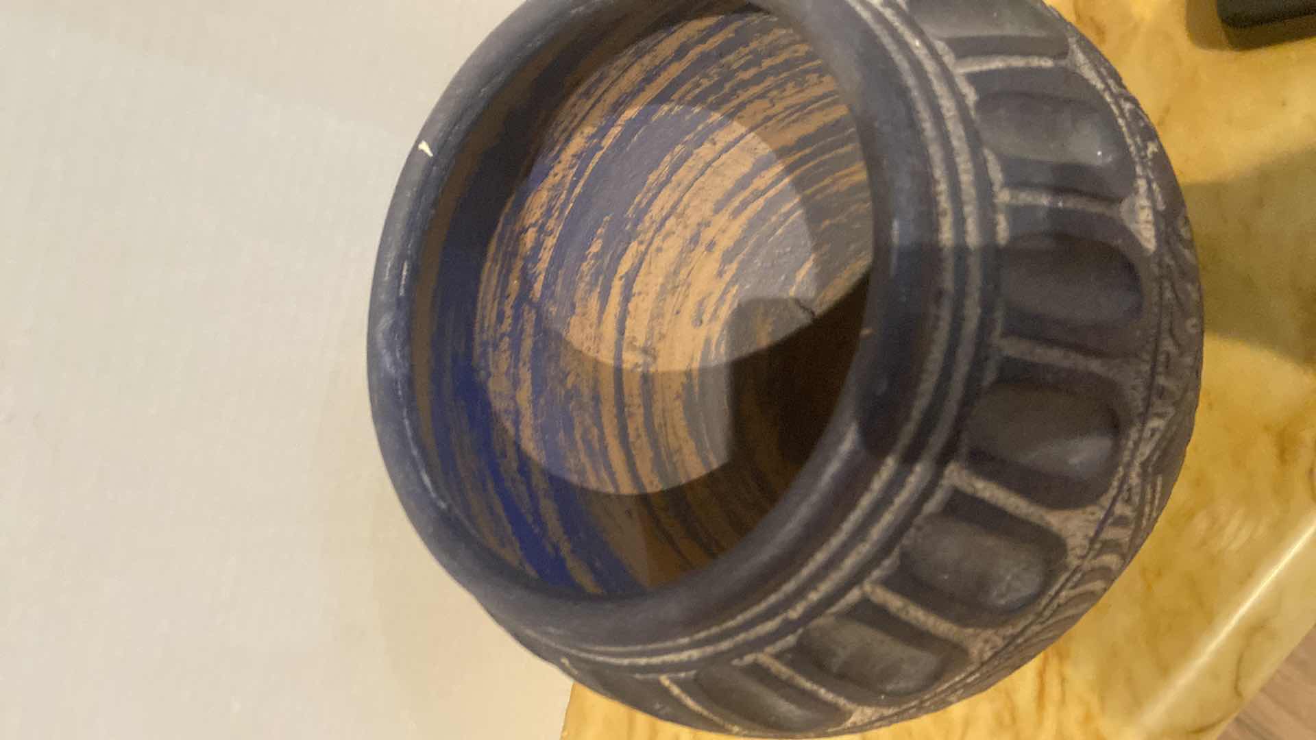 Photo 1 of POTTERY VASE H9”