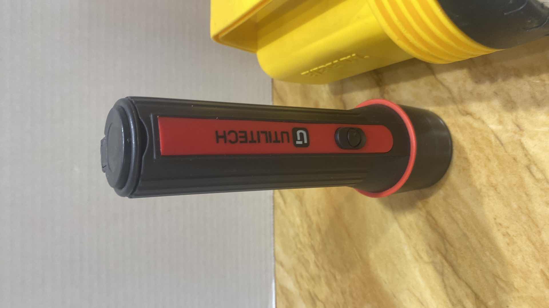 Photo 1 of 3-FLASHLIGHTS