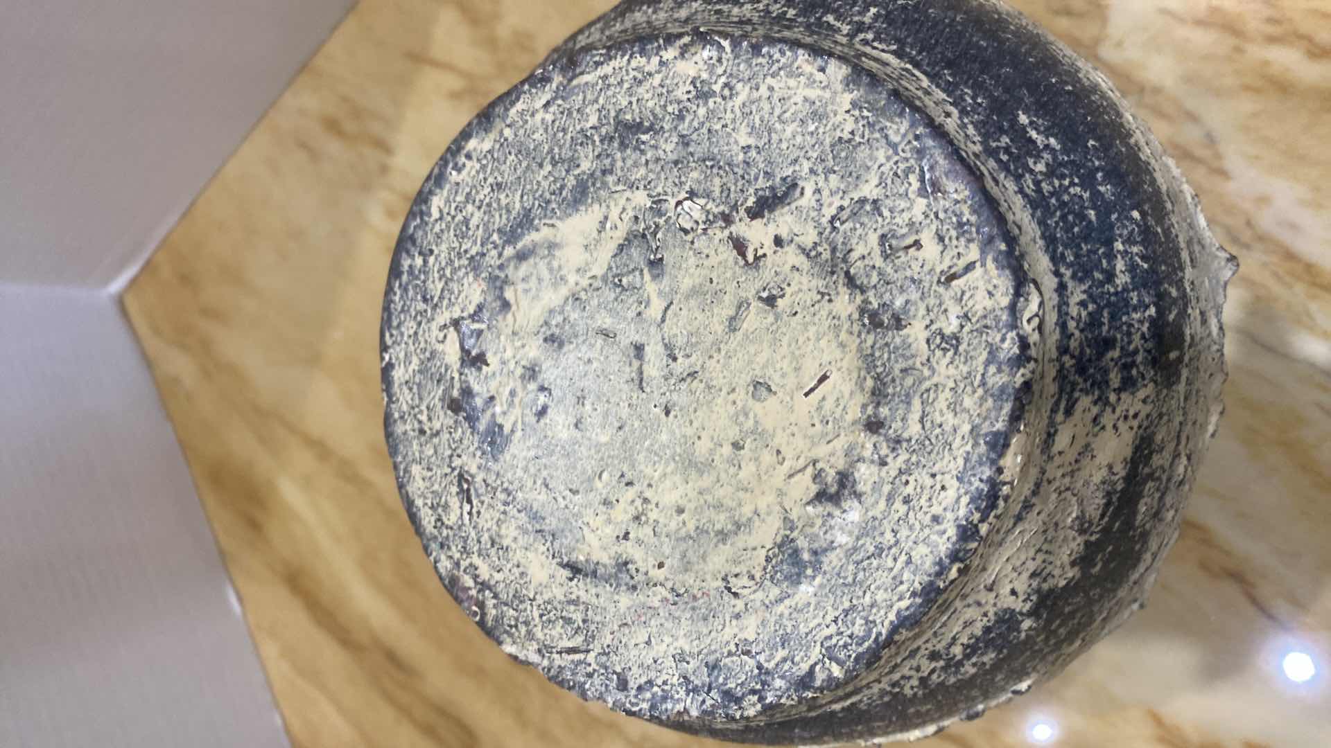 Photo 1 of POTTERY URN H8”