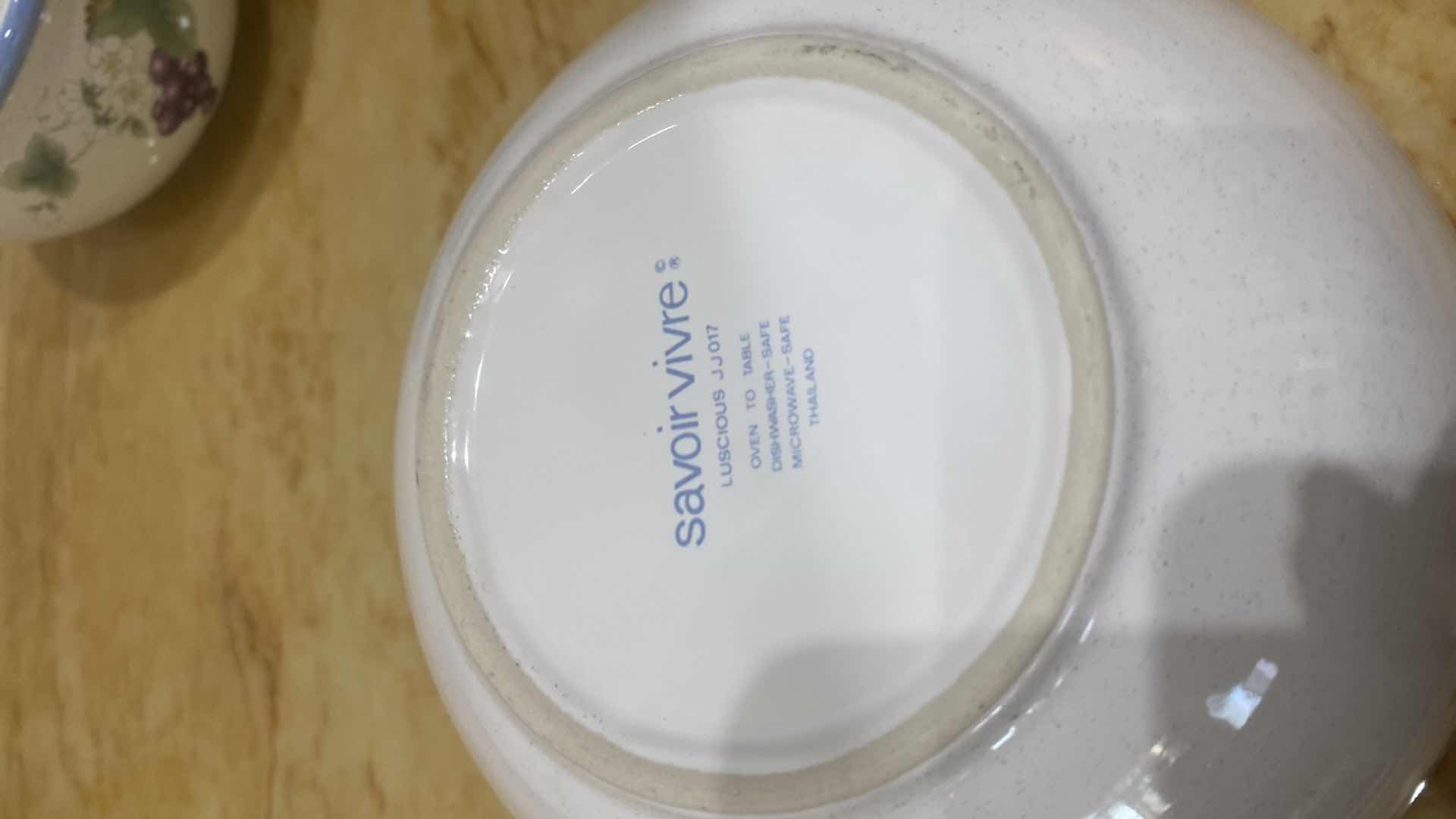 Photo 1 of SAVOIR VIVRE MIXING BOWL SET (3PIECES)