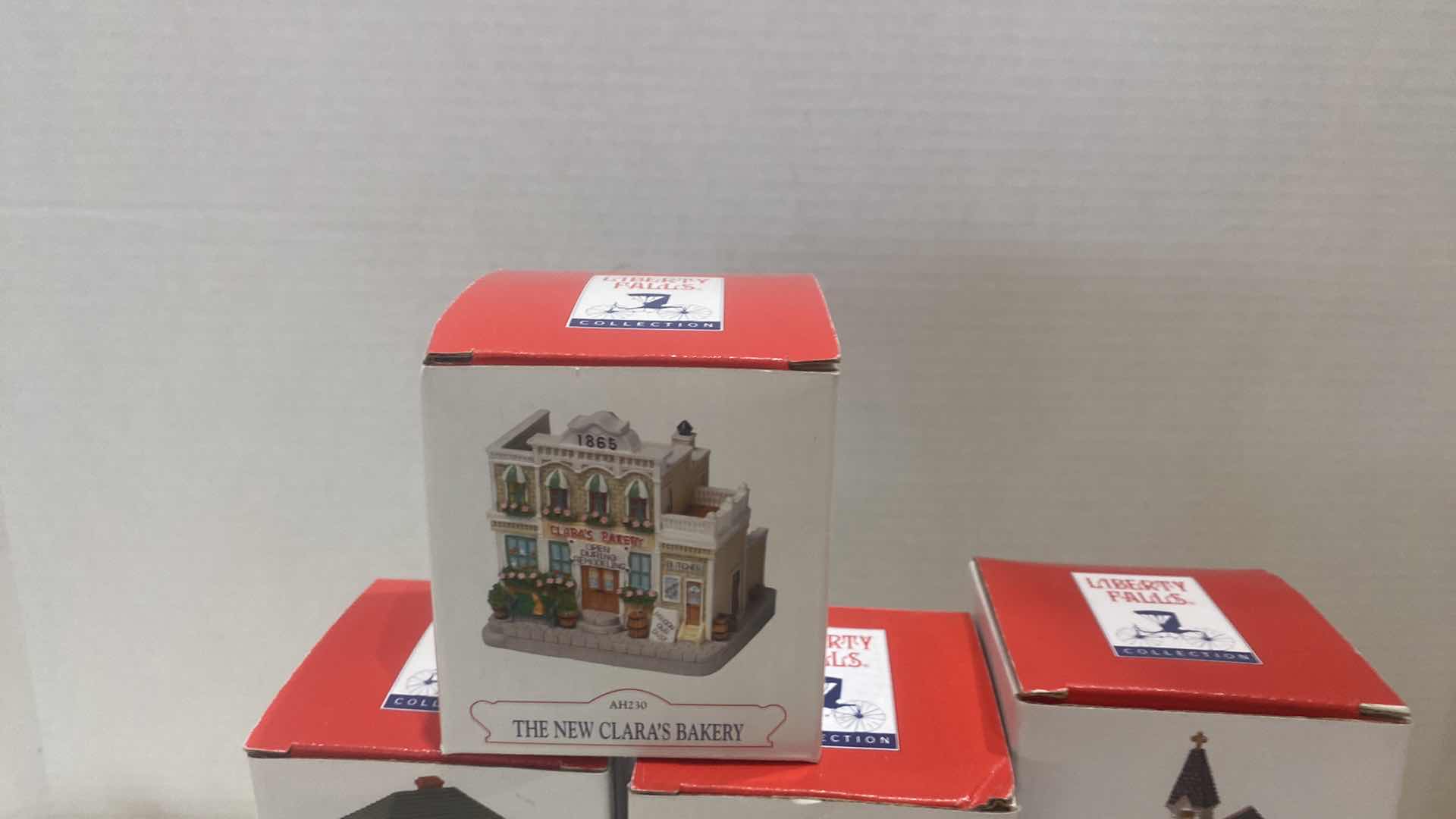 Photo 1 of SEVEN LIBERTY FALLS, COLLECTION, BUILDINGS AND GOLD AND WHITE CHRISTMAS TREE SKIRT