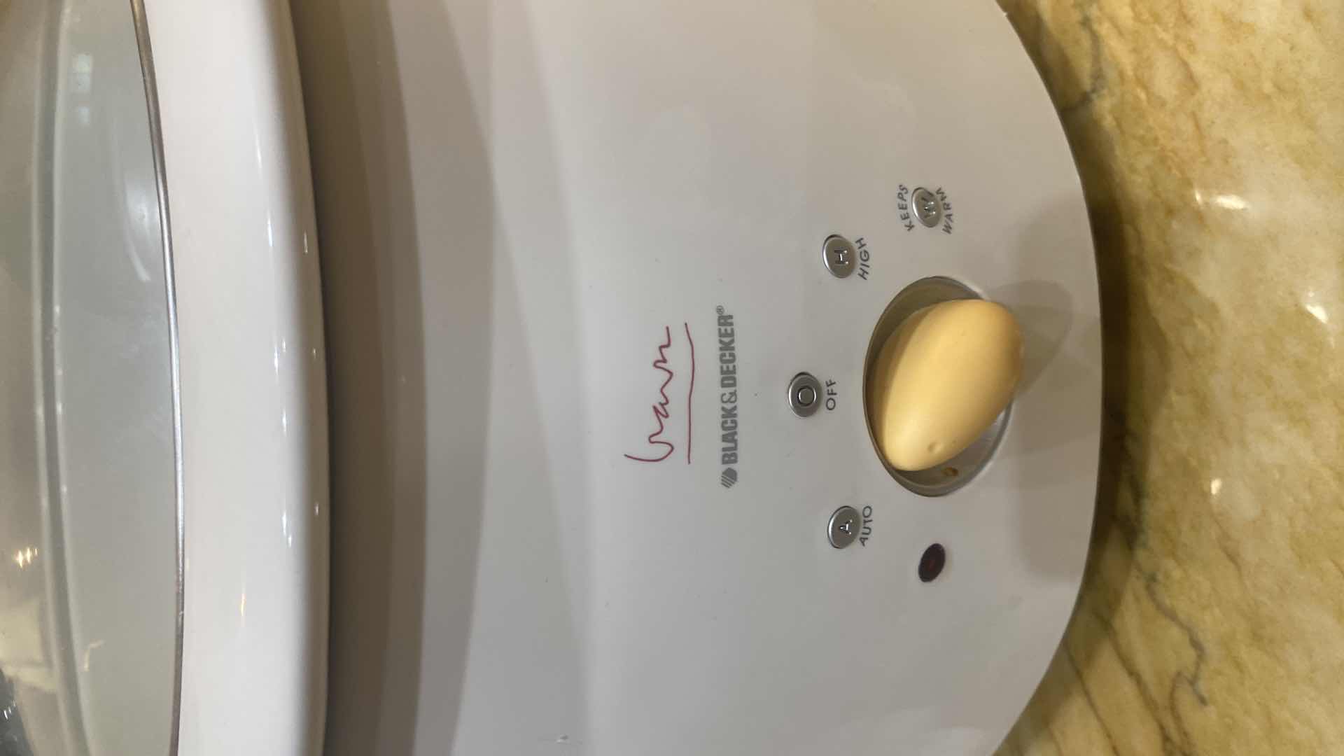 Photo 1 of BLACK & DECKER CROCKPOT