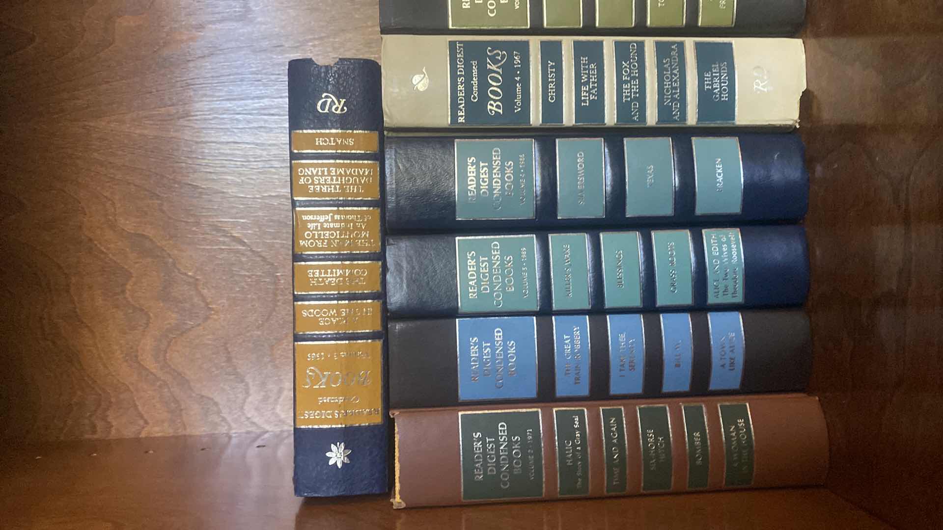 Photo 1 of SHELF OF BOOKS READERS DIGEST CONDENSED