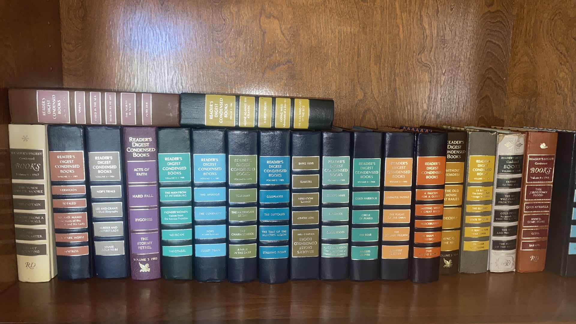 Photo 1 of SHELF OF BOOKS READERS DIGEST CONDENSED
