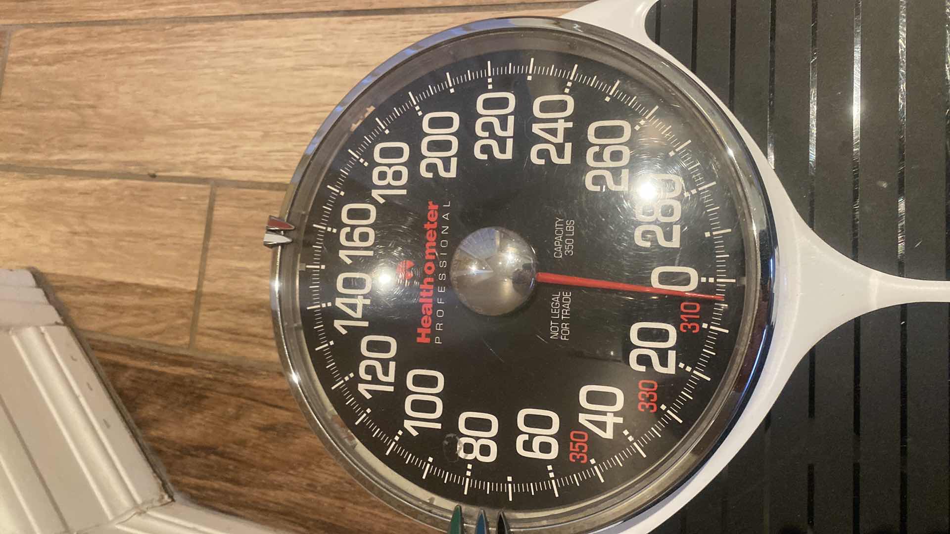 Photo 1 of HEALTH HOME METER PROFESSIONAL BATHROOM SCALE