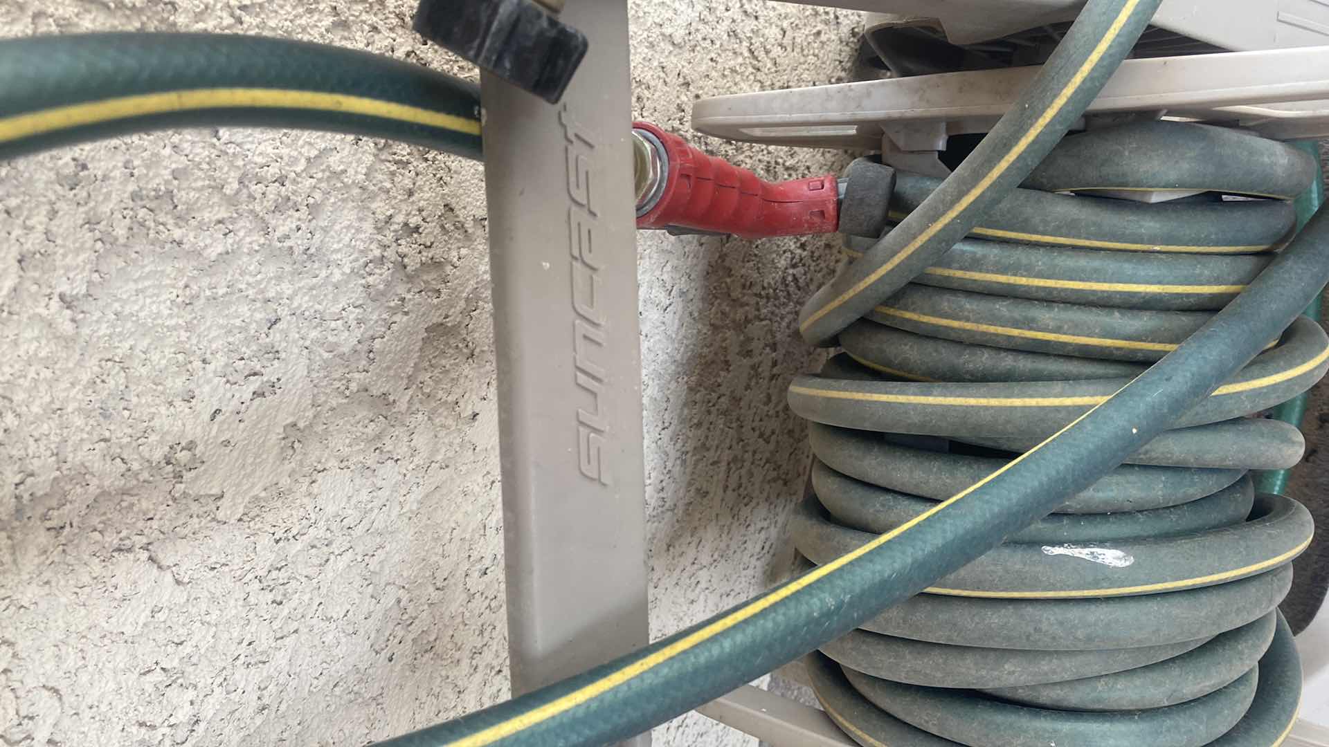 Photo 1 of SUNCAST HOSE REEL WITH CART