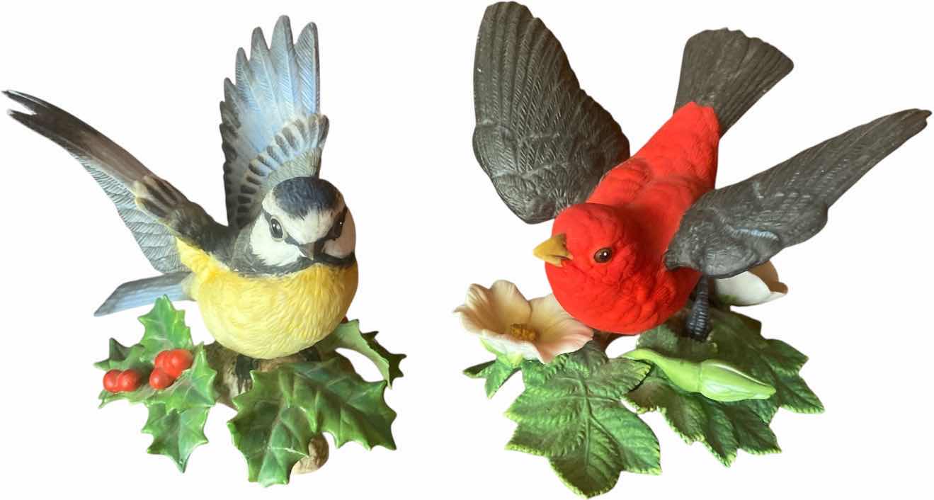 Photo 1 of PAIR OF LENNOX GARDEN BIRDS 4 1/2“ x 4“