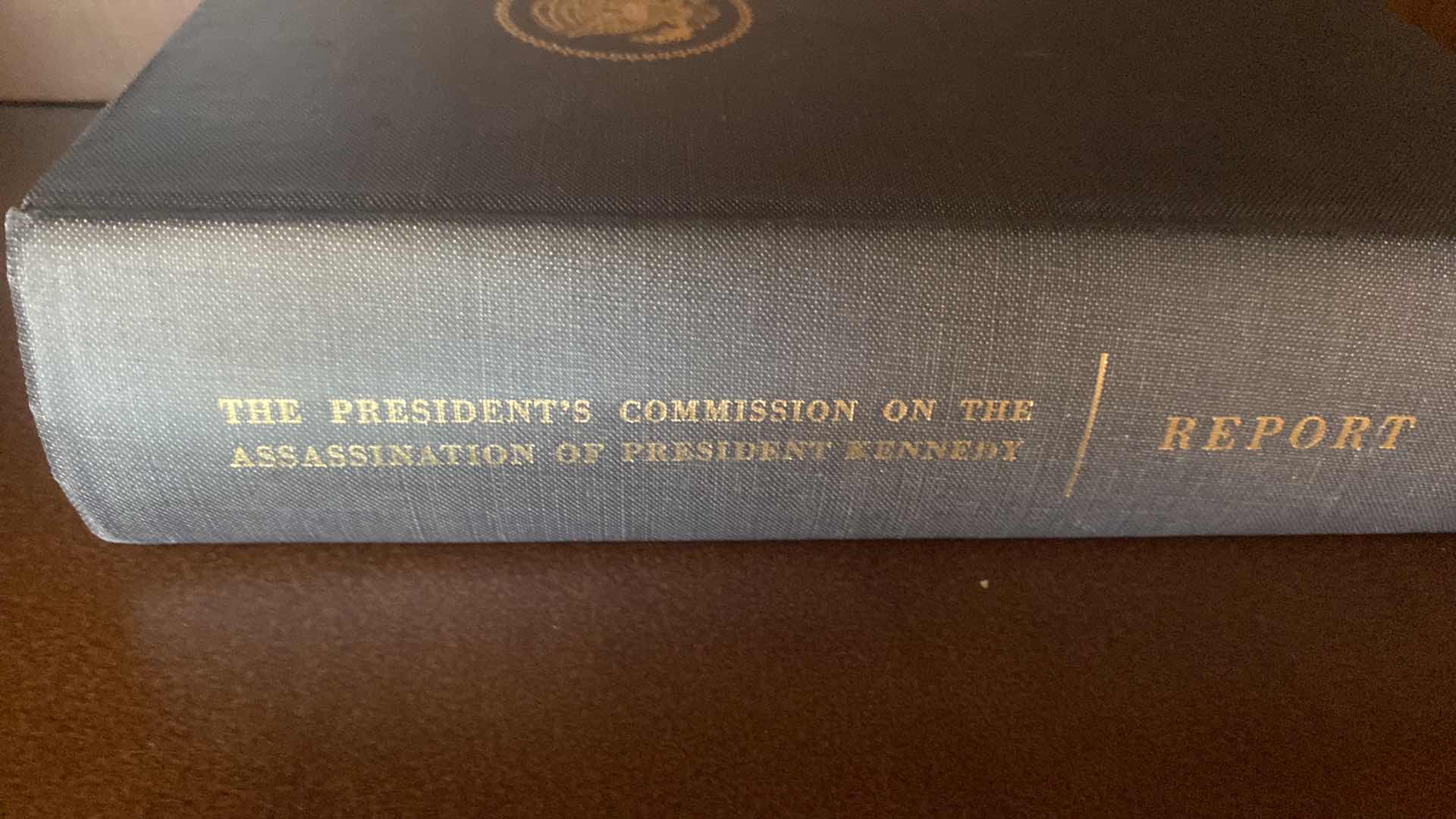Photo 1 of VINTAGE 1964 THE PRESIDENT’S COMMISSION ON THE ASSASSINATION OF PRESIDENT KENNEDY REPORT HARDBOUND BOOK