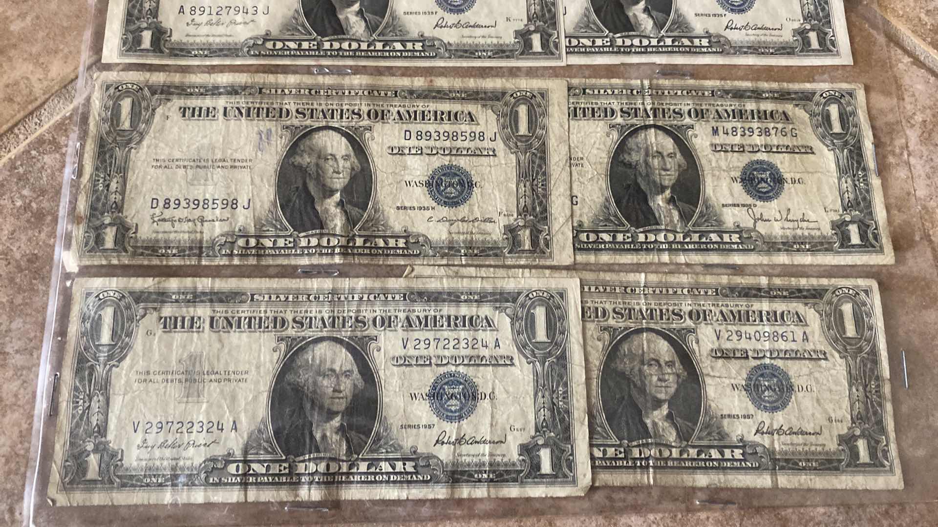 Photo 1 of 16-$1 CIRCULATED SILVER CERTIFICATES