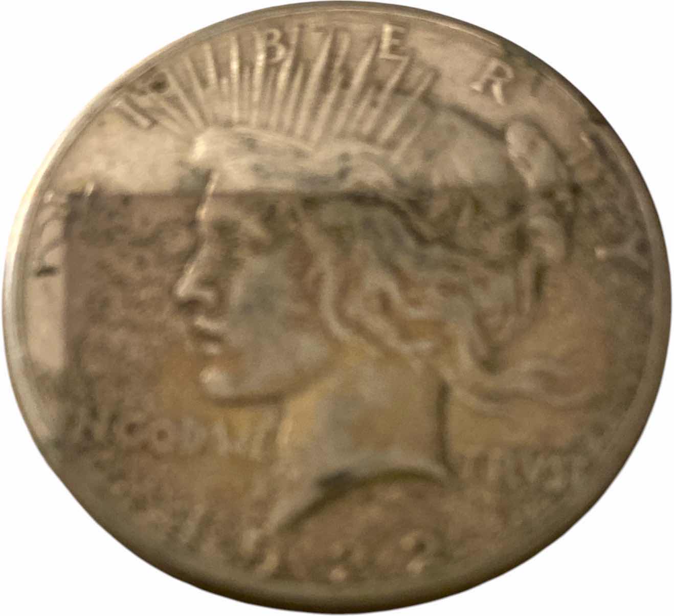 Photo 1 of VINTAGE 1922 PEACE SILVER DOLLAR MINT S