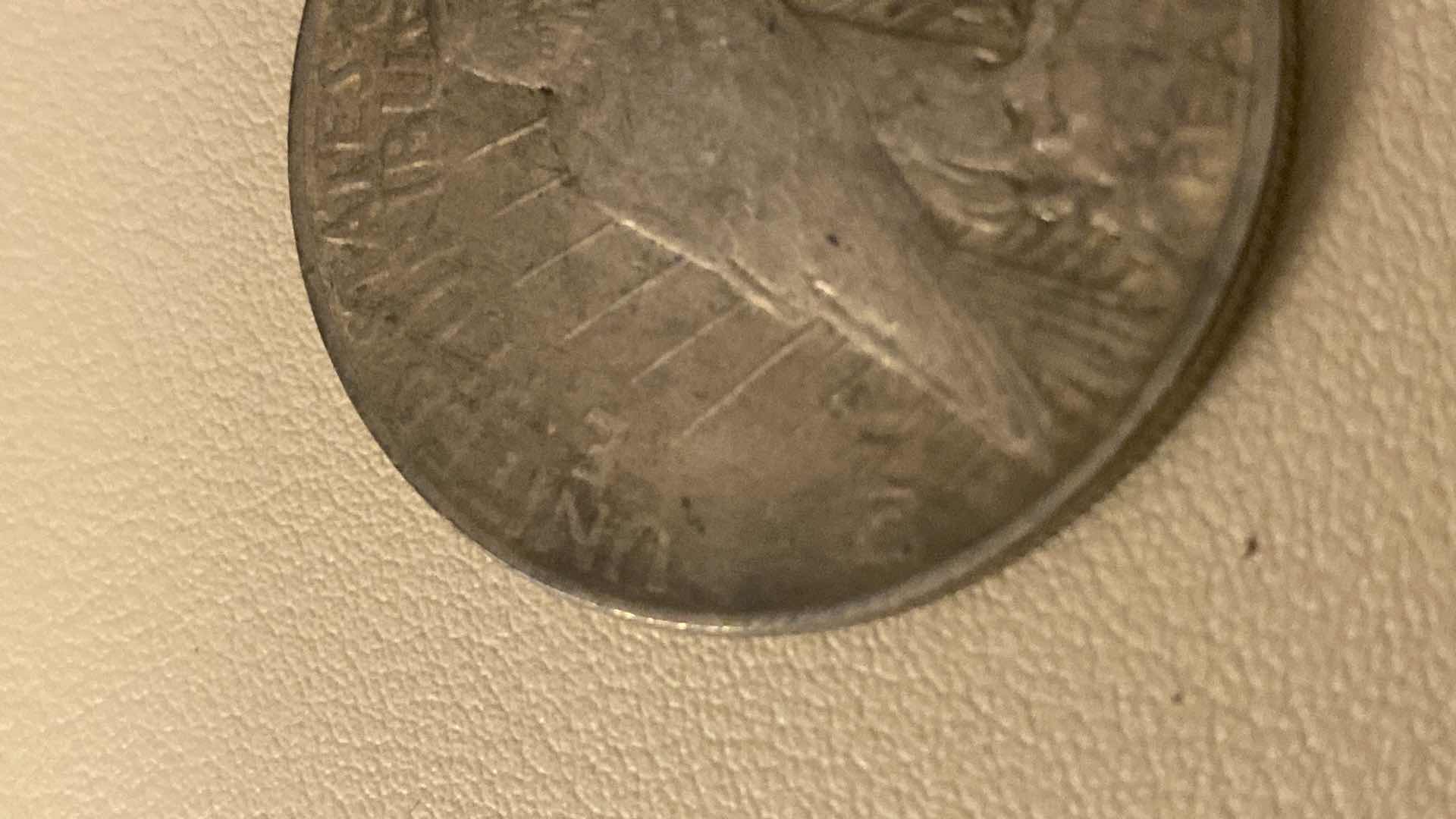 Photo 1 of VINTAGE 1922 PEACE SILVER DOLLAR MINT MARK NOT VISIBLE