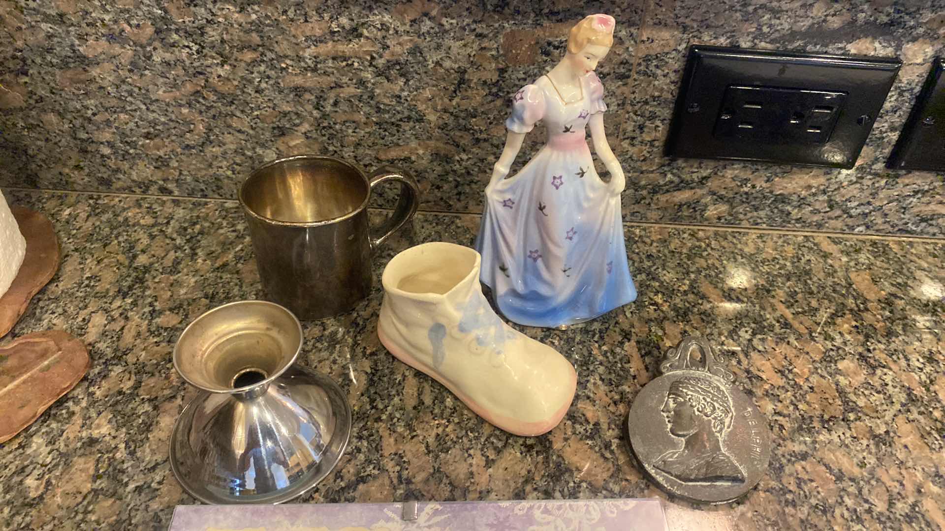 Photo 1 of 6-HOME DECOR FIGURINE & MORE H6”