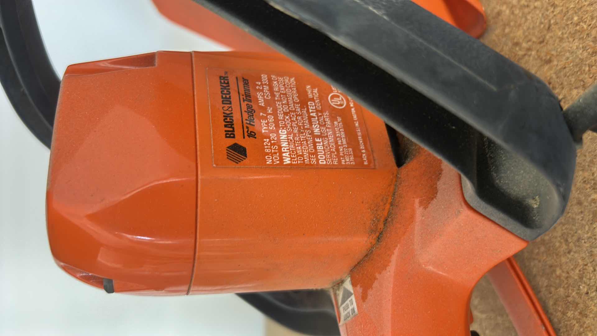 Photo 1 of BLACK & DECKER HEDGER