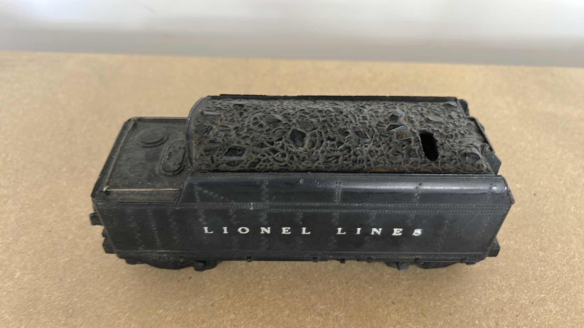 Photo 1 of VINTAGE POSTWAR LIONEL LINES O GAUGE TENDER, LIKELY MODEL NO. 6466W OR 2466T.