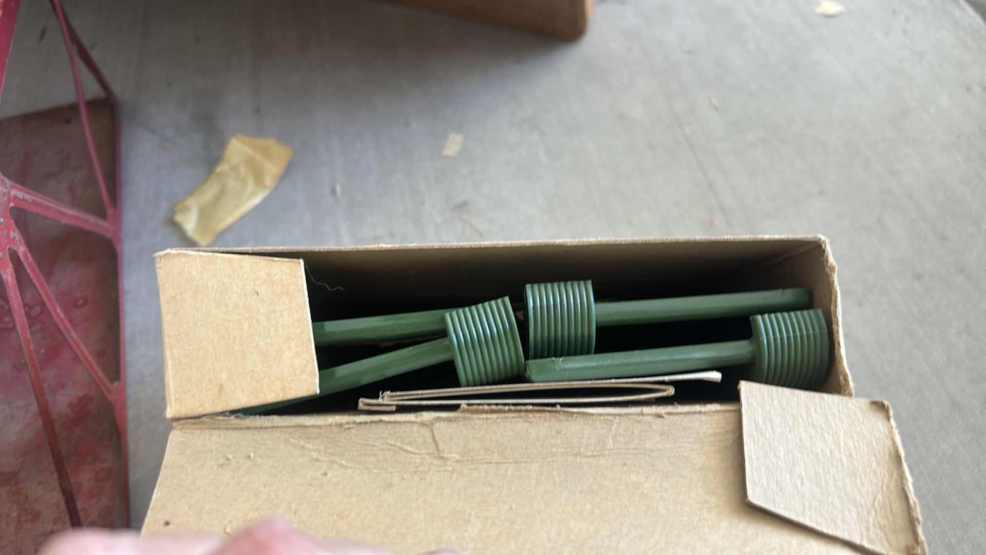 Photo 1 of VINTAGE LIONEL TRAIN ACCESSORIES