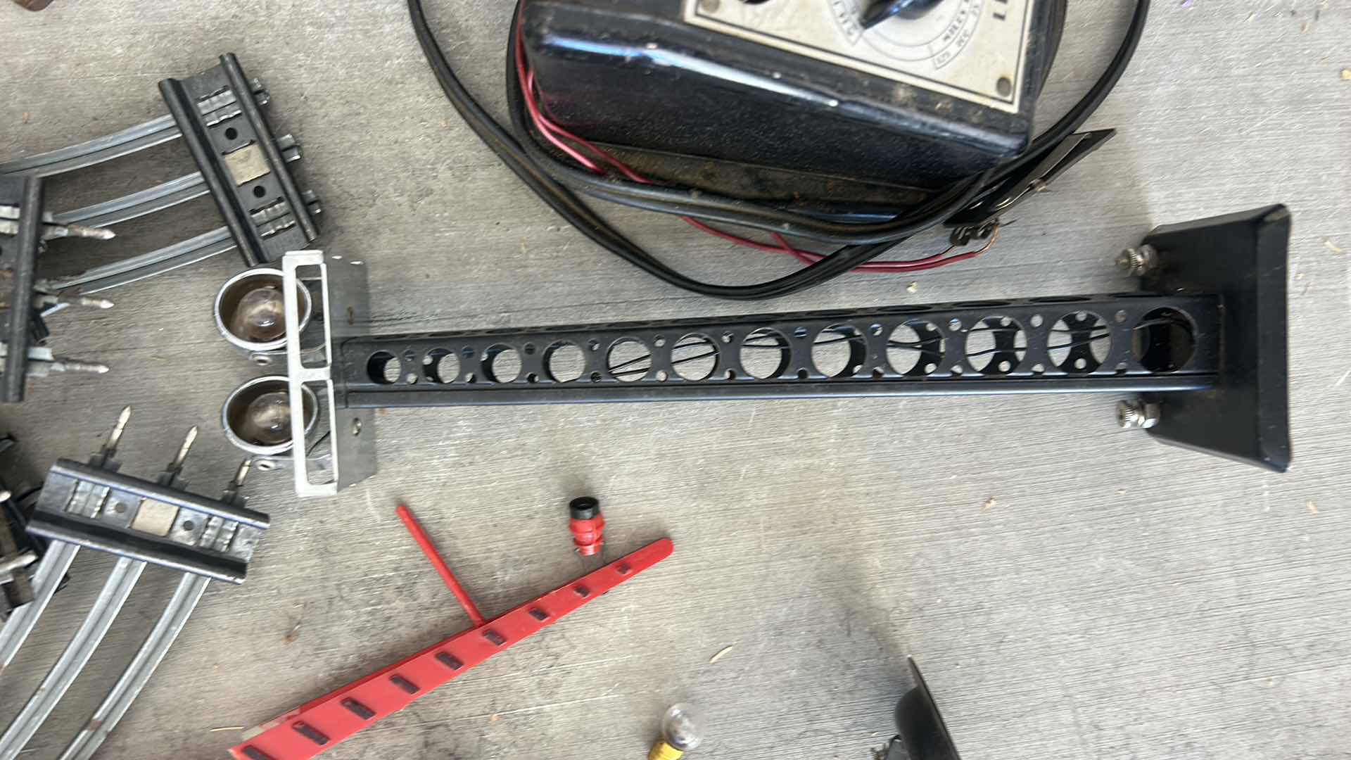 Photo 1 of 110 WATT TRAIN MASTER, TRACKS & ACCESSOIRES