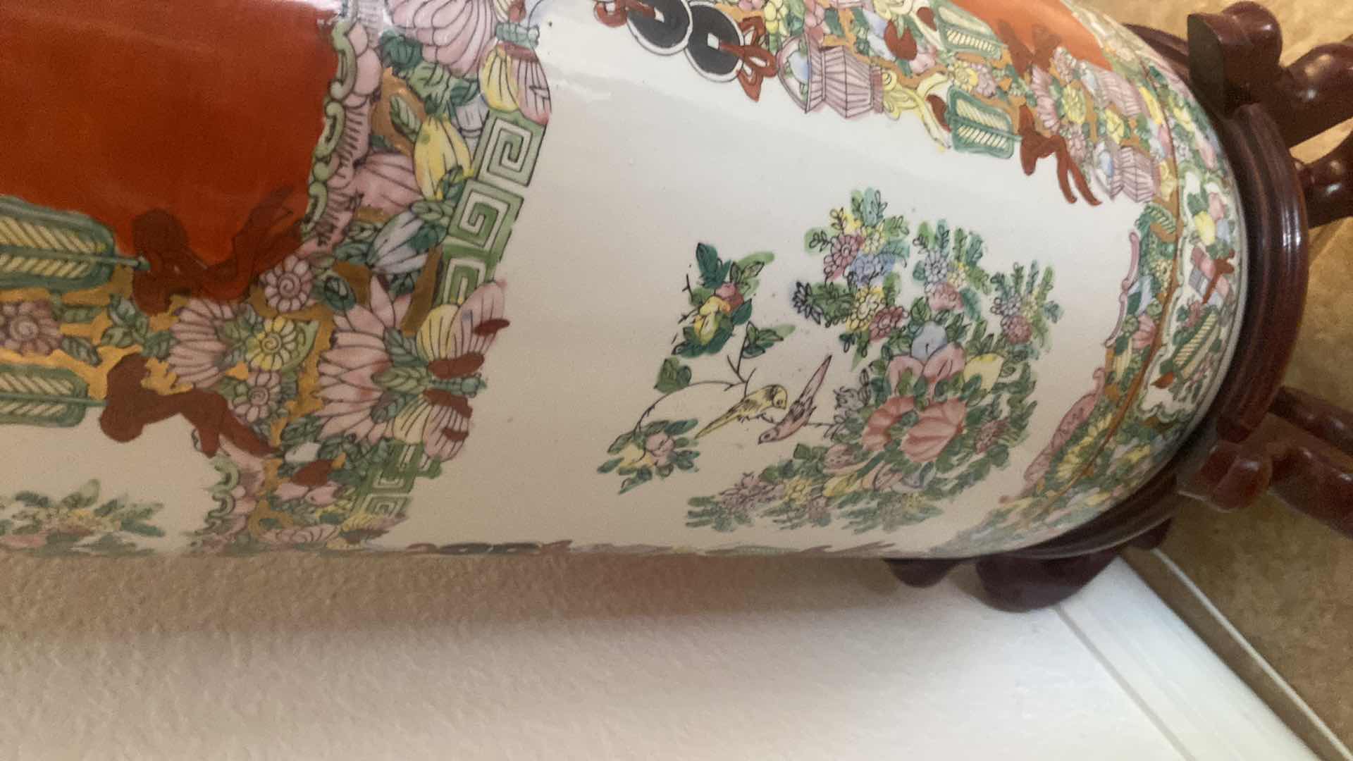 Photo 1 of VINTAGE CHINESE PORCELAIN CHINOISERIE STYLE VASE WITH STAND, VASE 9 1/2“ X 24“