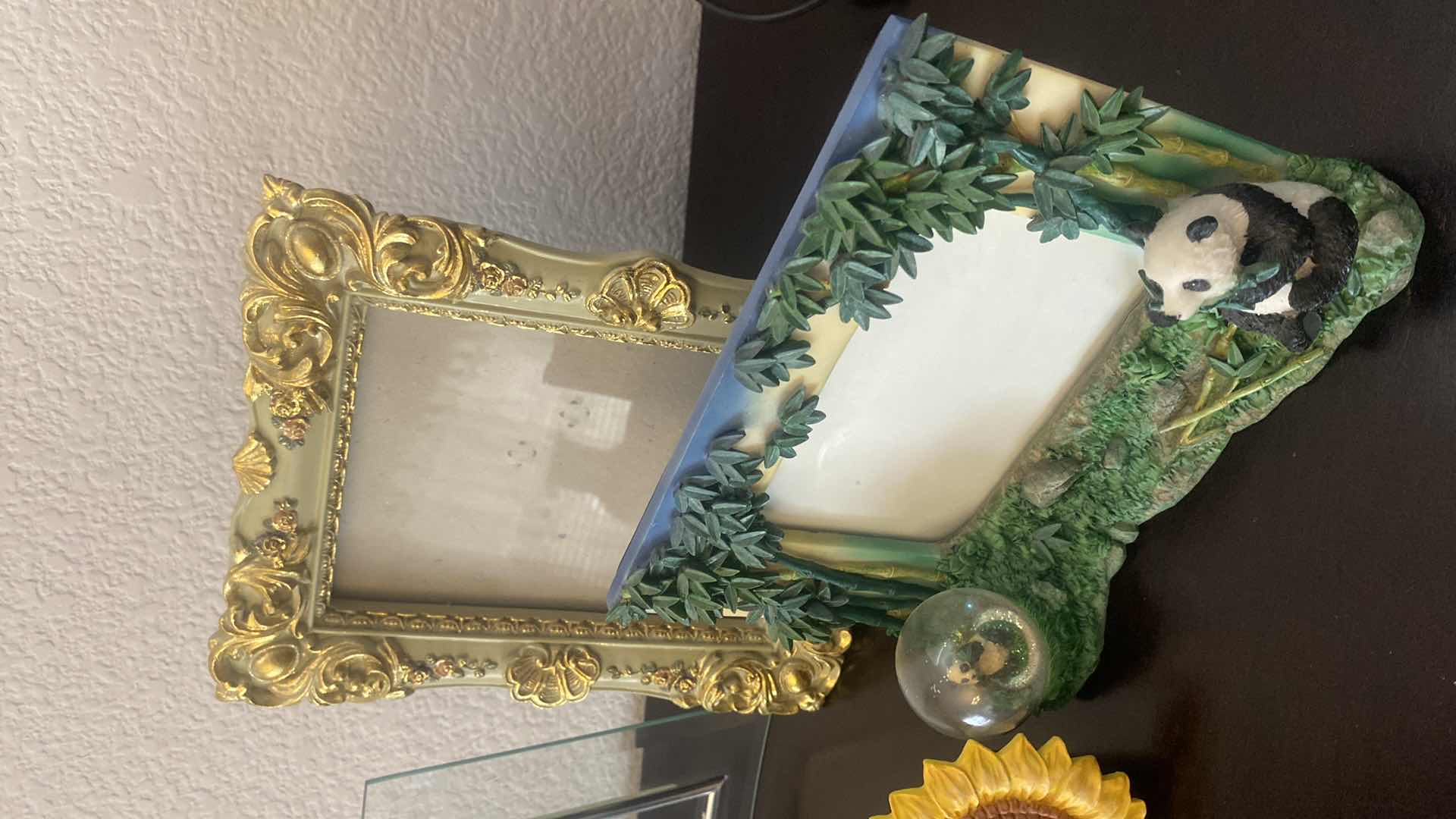 Photo 1 of PHOTO FRAMES (6)