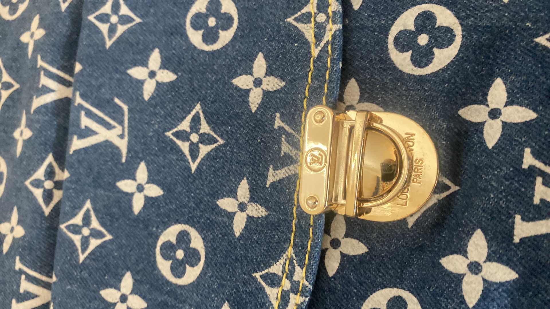 Photo 1 of REPLICA LOUIS VUITTON DENIM MONOGRAM FLAT SHOPPER HAND BAG 12 1/2“ X 14 1/2“ EXCLUDING HANDLES