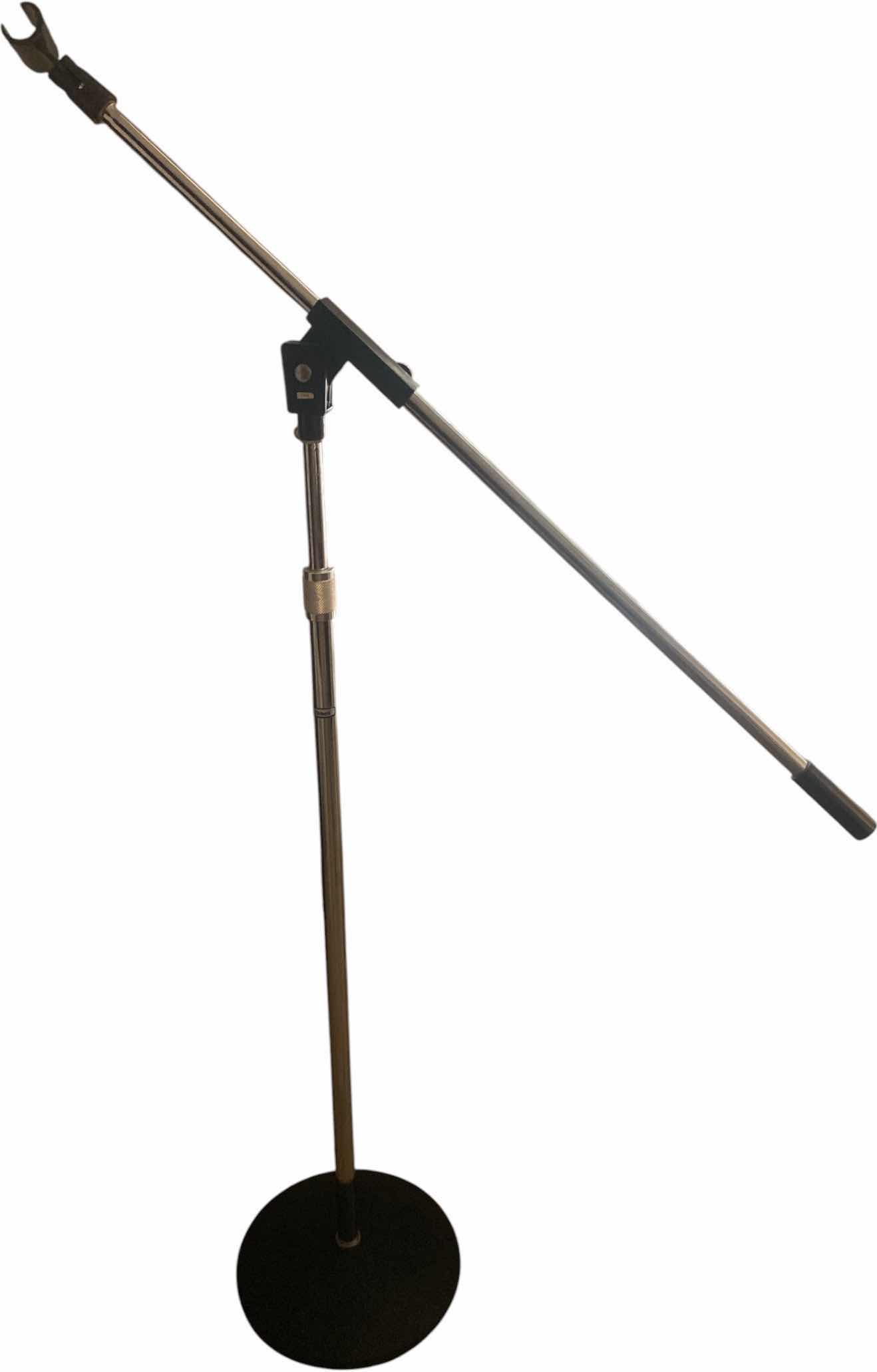 Photo 1 of ATLAS SOUND MS20 HEAVY DUTY ROUND BASE ADJUSTABLE MICROPHONE STAND H51”