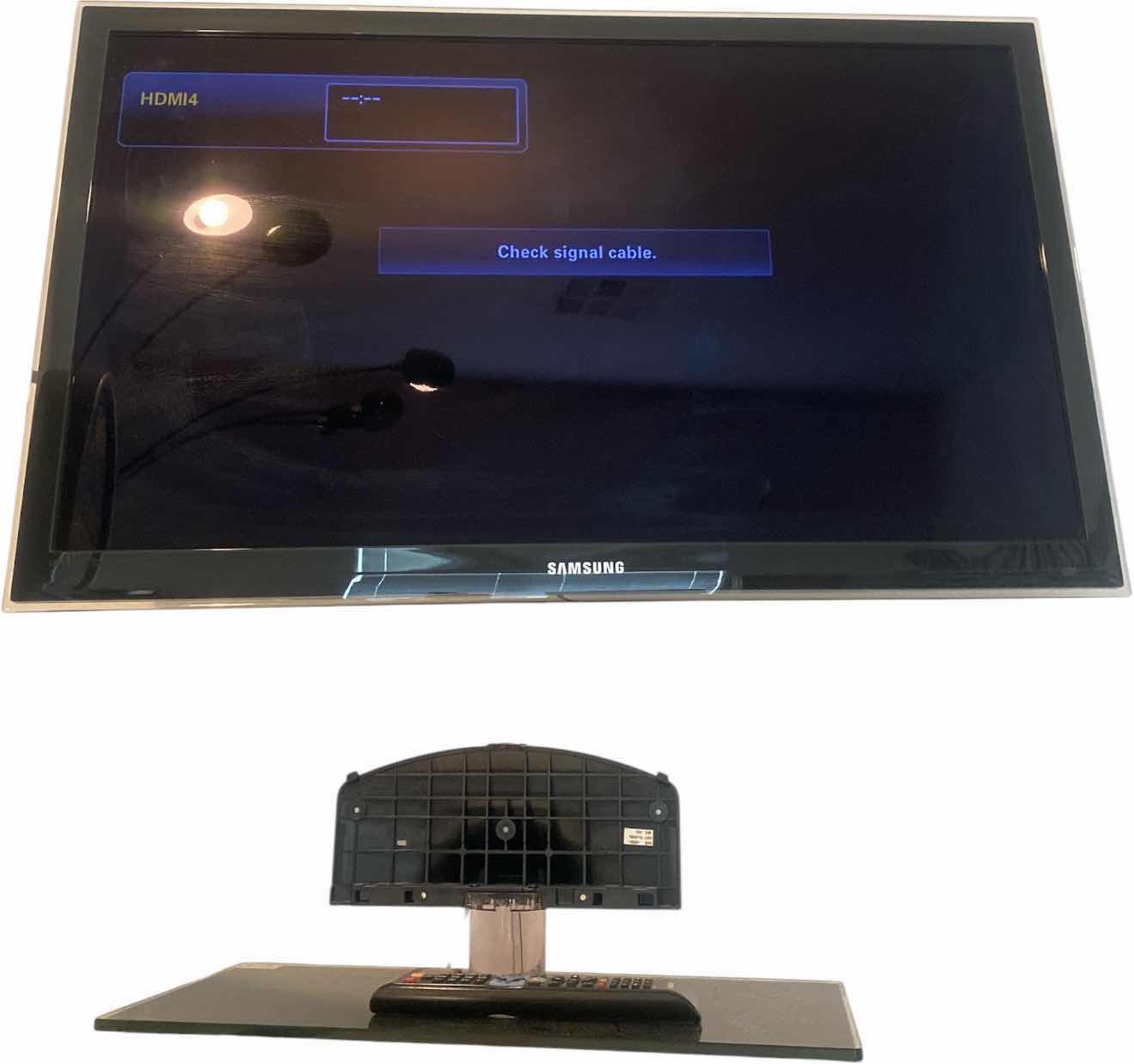Photo 1 of 40 INCH SAMSUNG TV WITH WALL MOUNT AND TABLE TOP STAND AND REMOTE