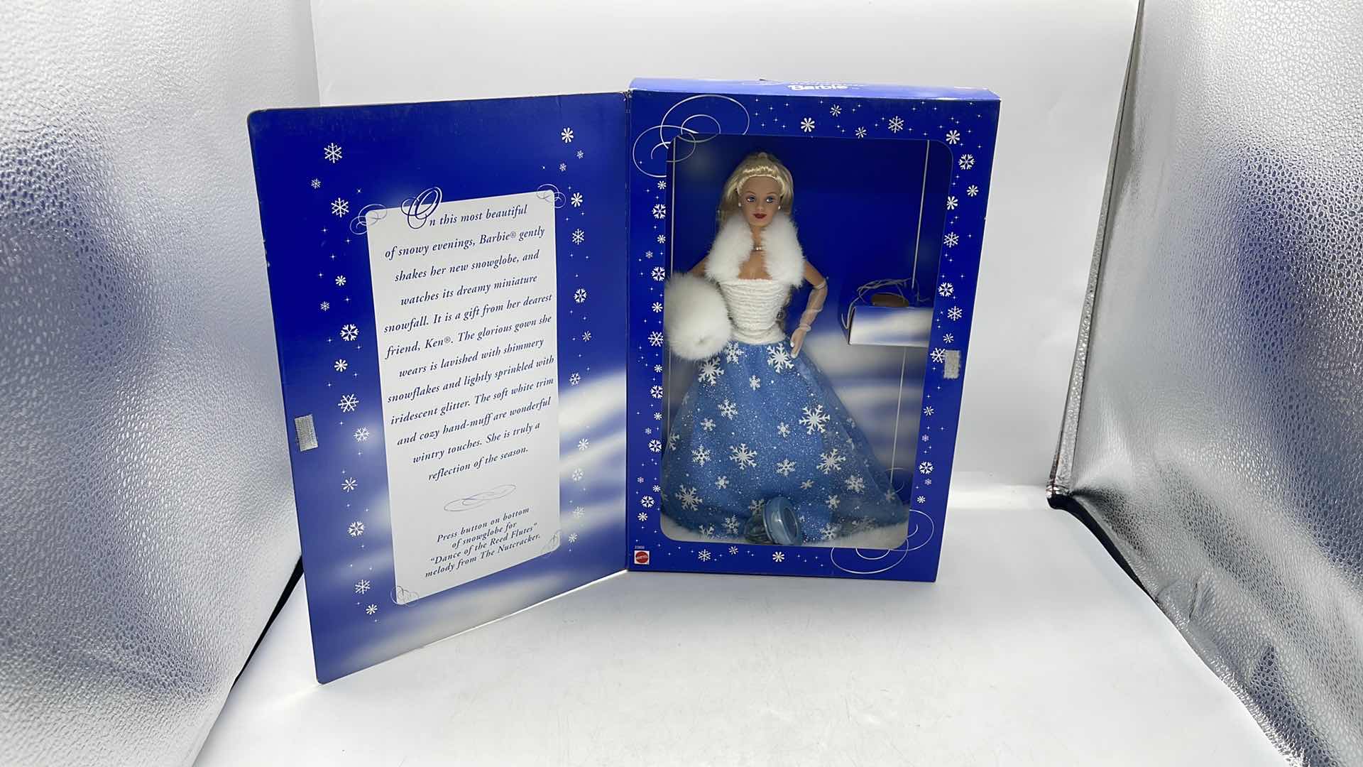 Photo 2 of 1999 SNOW SENSATION BARBIE APPROX VALUE $90